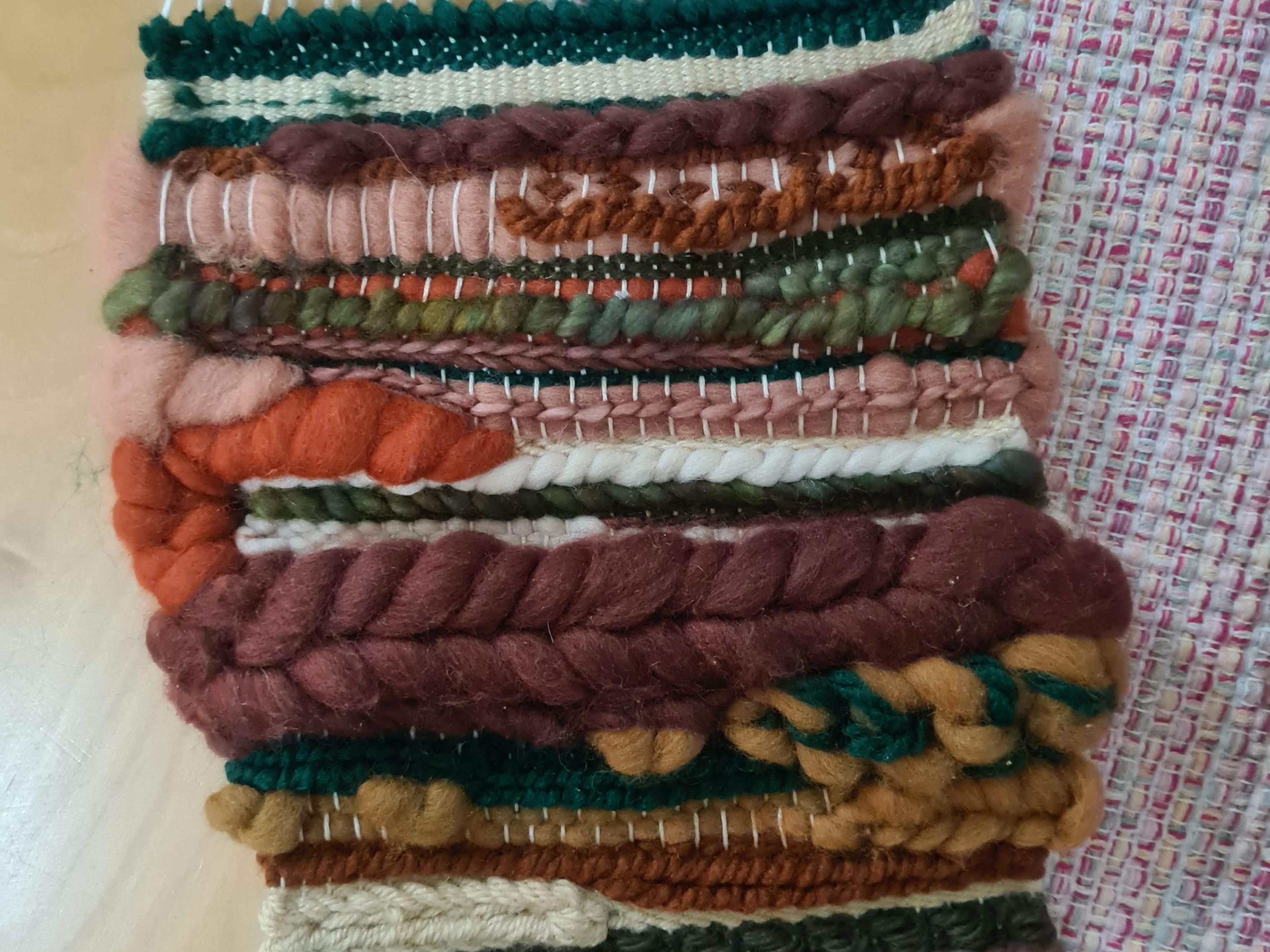 Weaved cloth decoration finished object