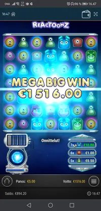 Simple Casino Reactoonz player big win