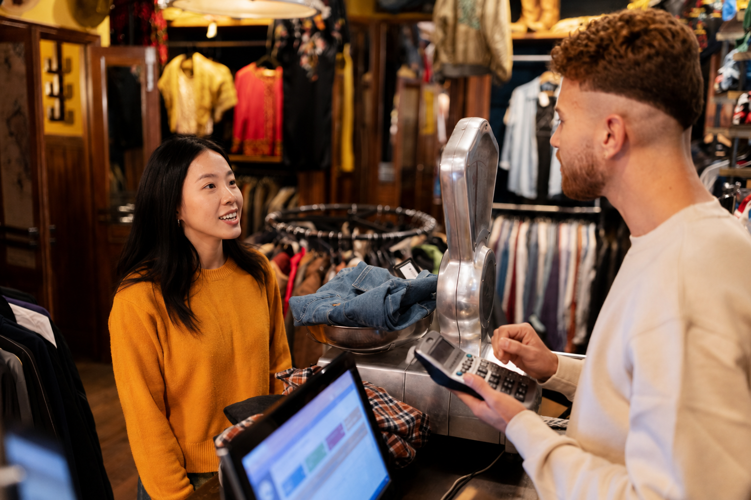 How To Digitize Retail Operations Across Multiple Stores