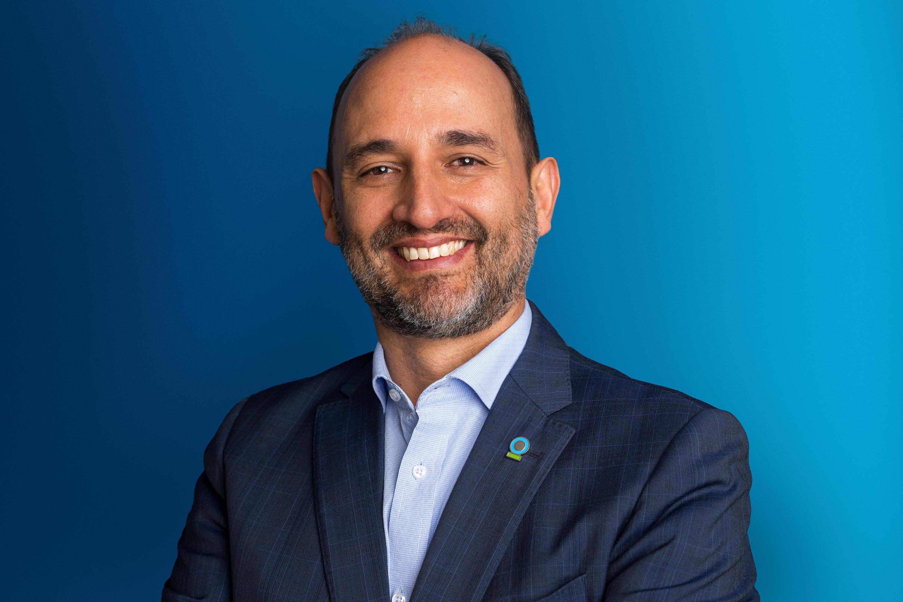 Headshot of Luis Espinel