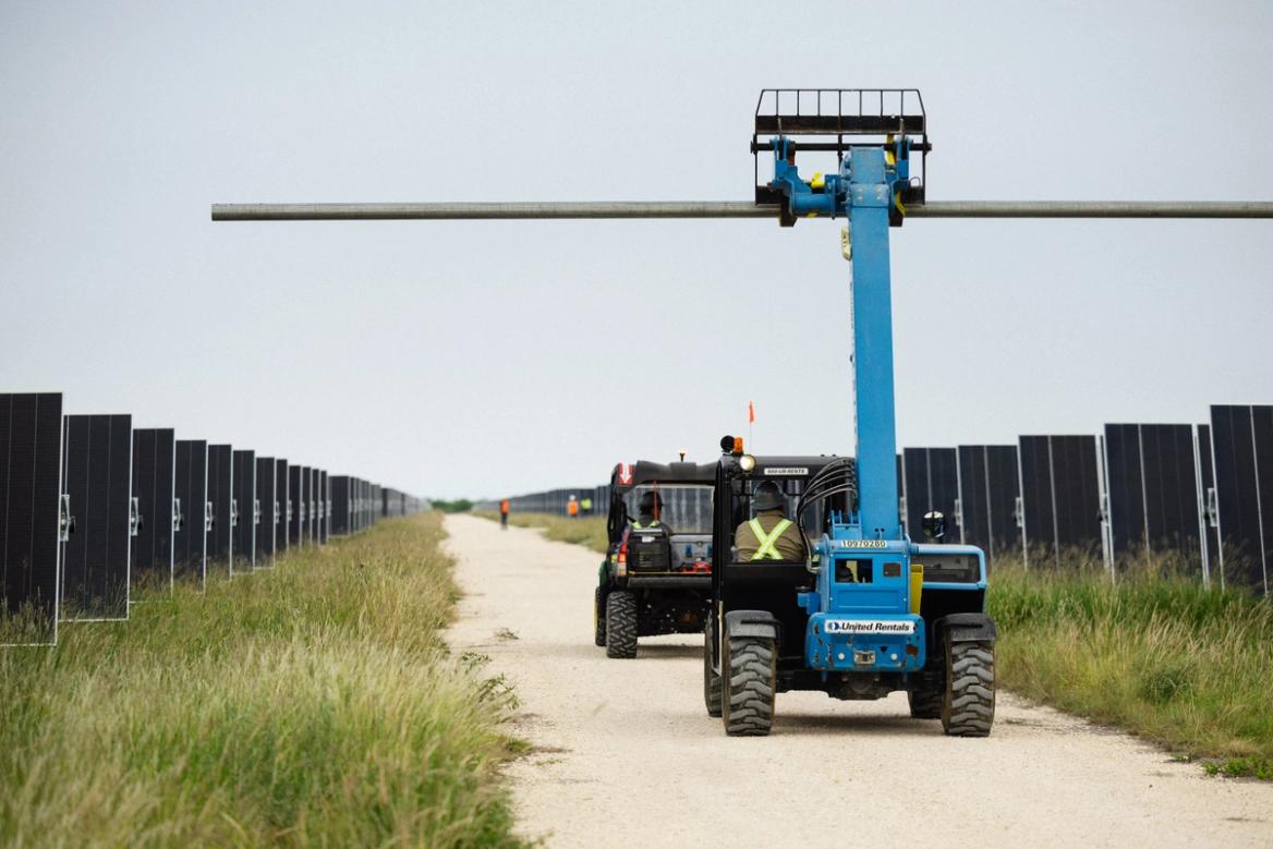 Lift equipment supporting maintenance work on a solar facility
