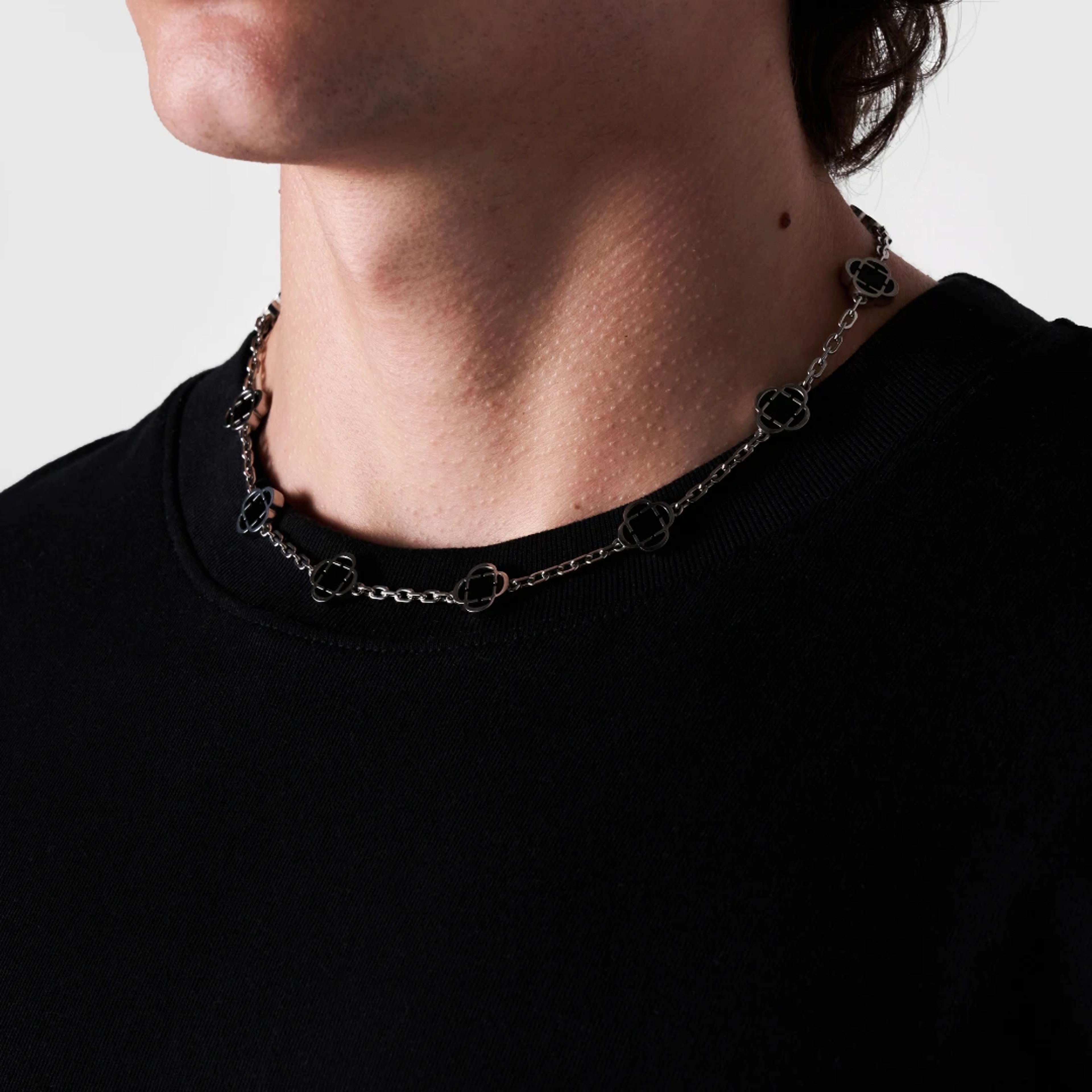 Azure Clover Chain - Black 3