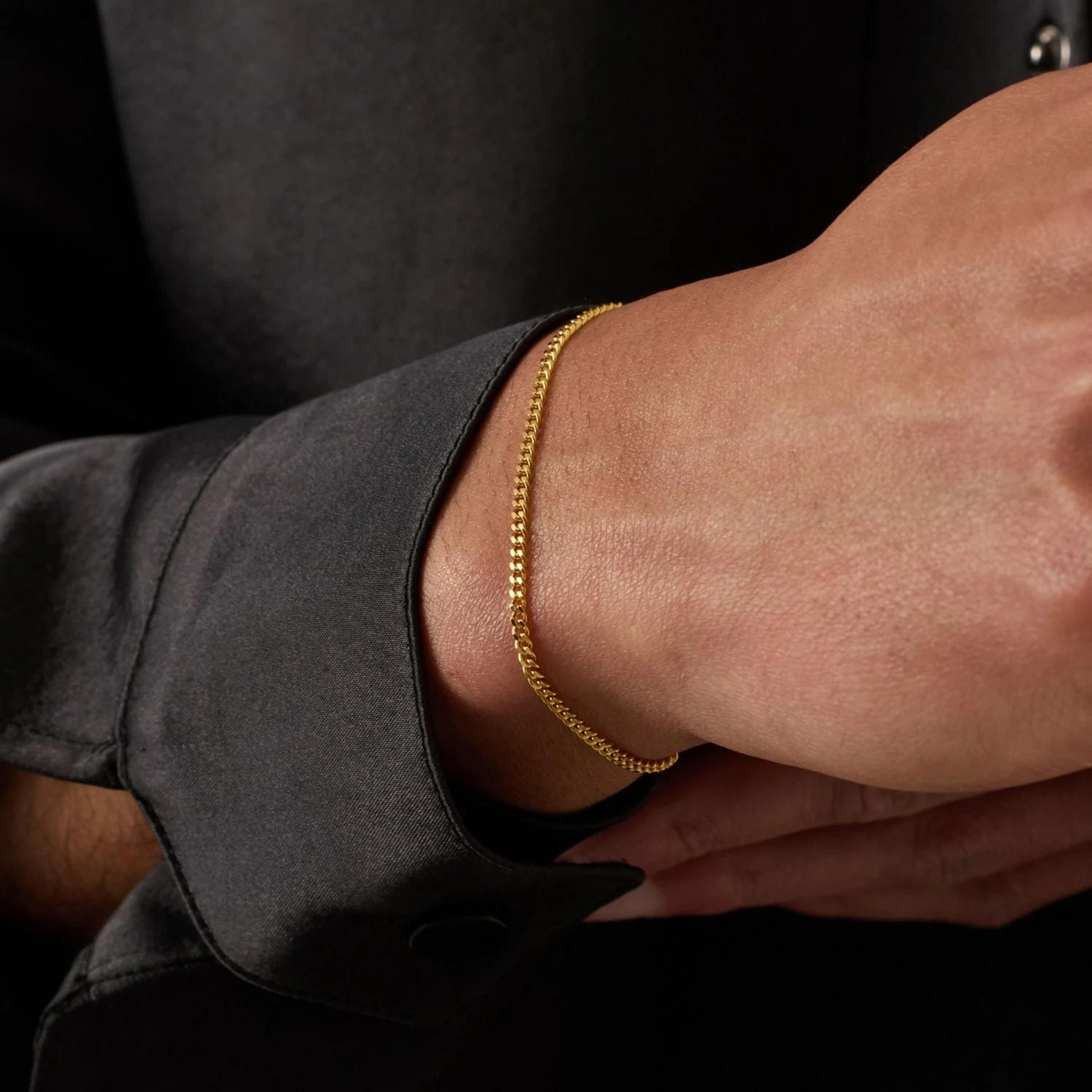 Gold Curb Chain Bracelet - (gold) 4