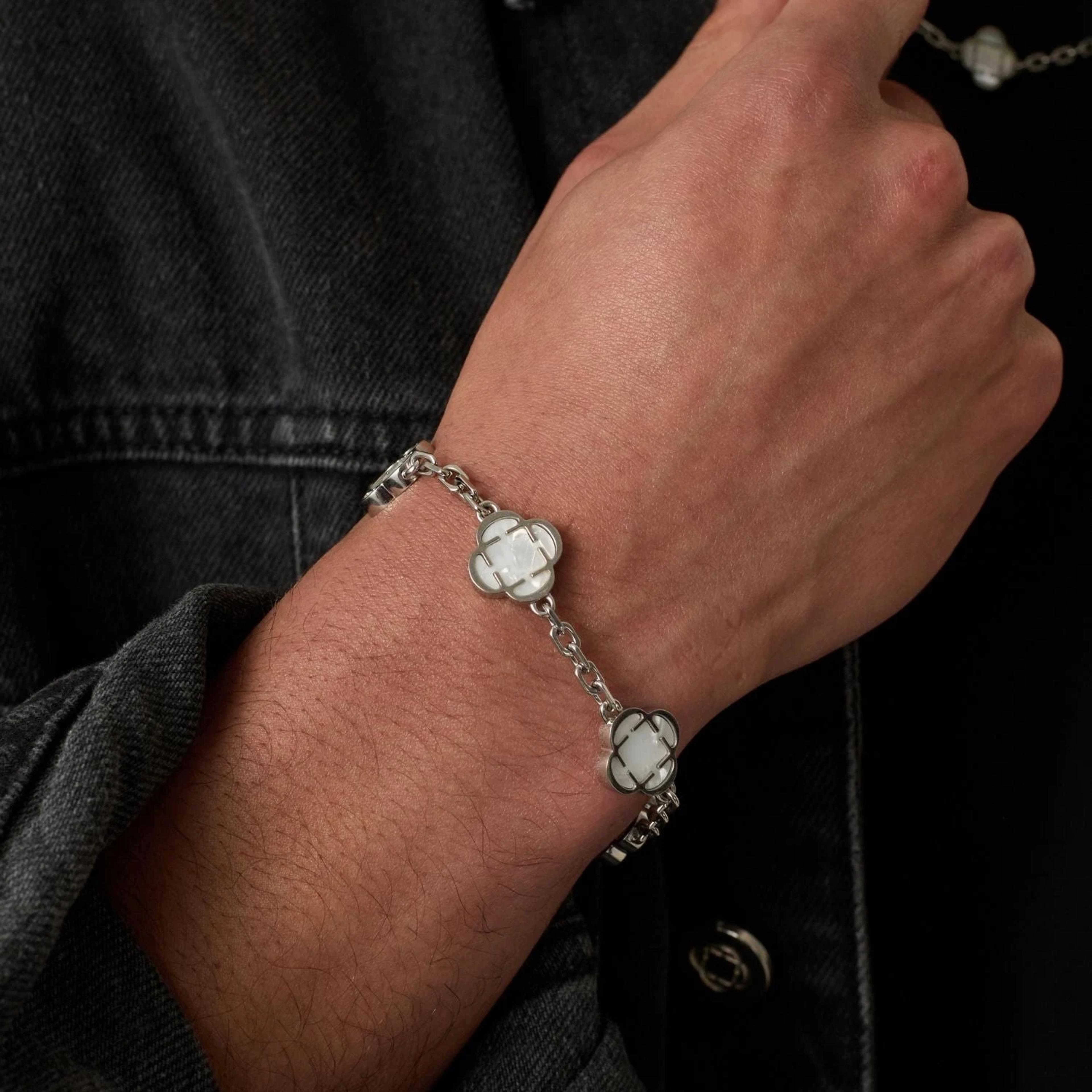 Obsidian Clover Bracelet - White 3