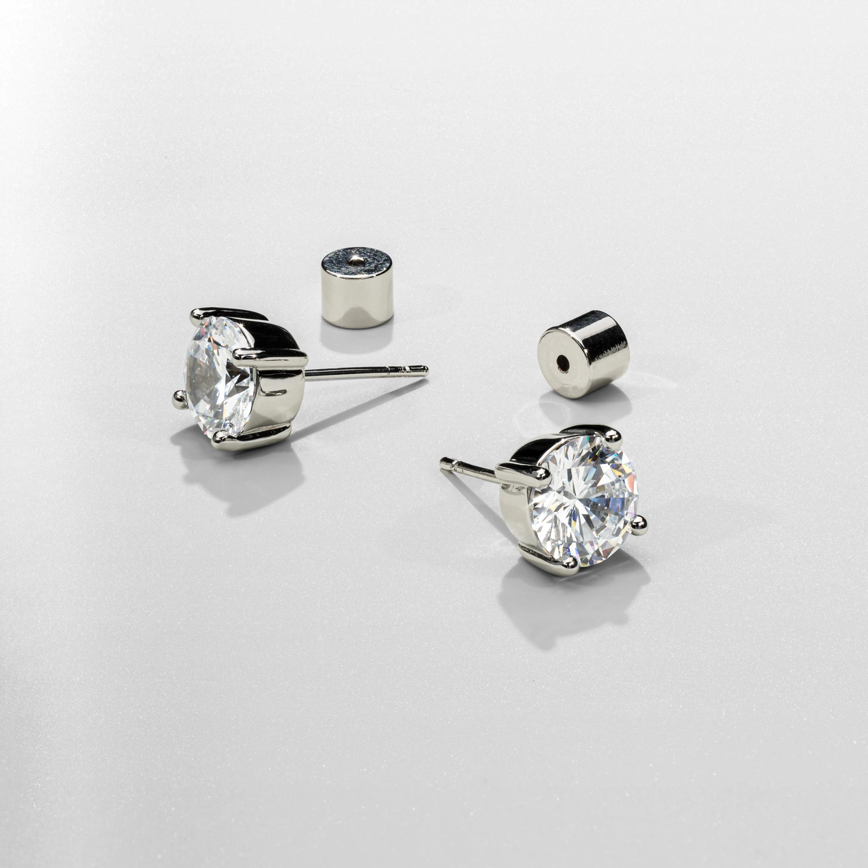 Solitaire Studs - (silver)