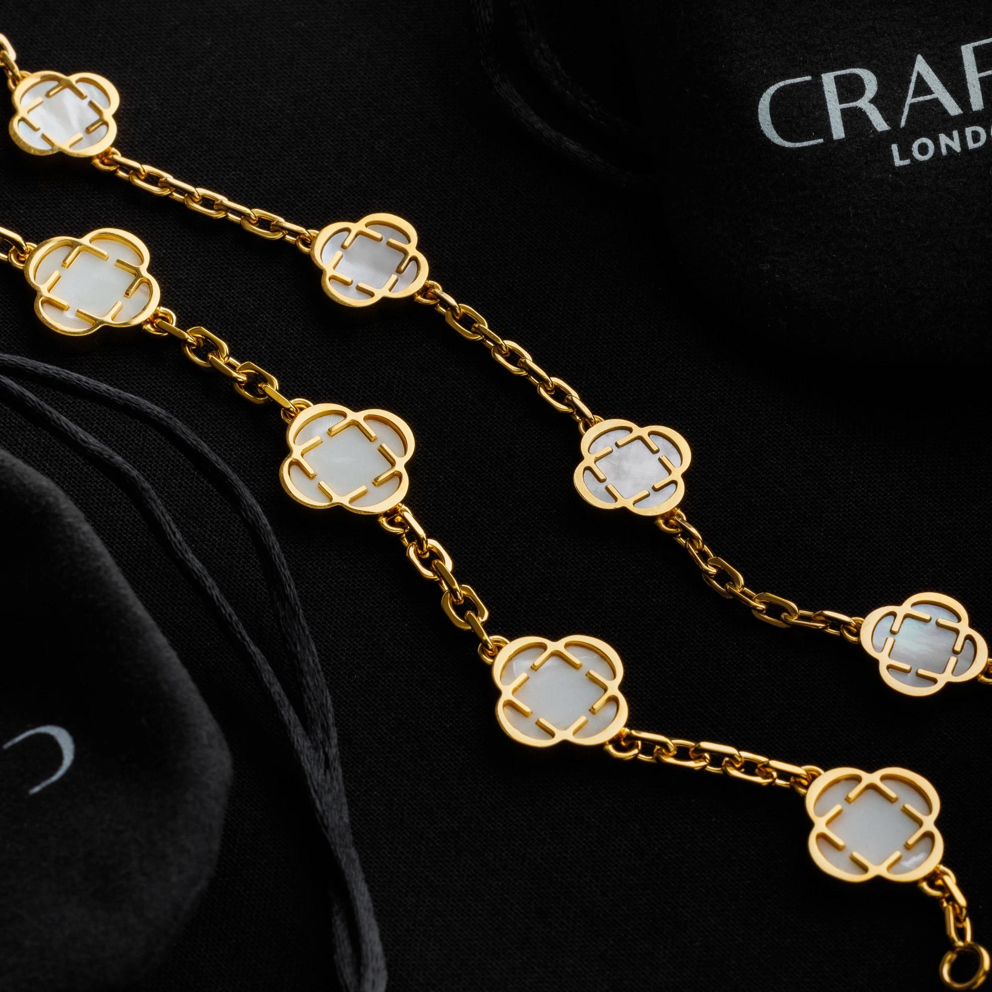 Azure Bloom Chain - White 3