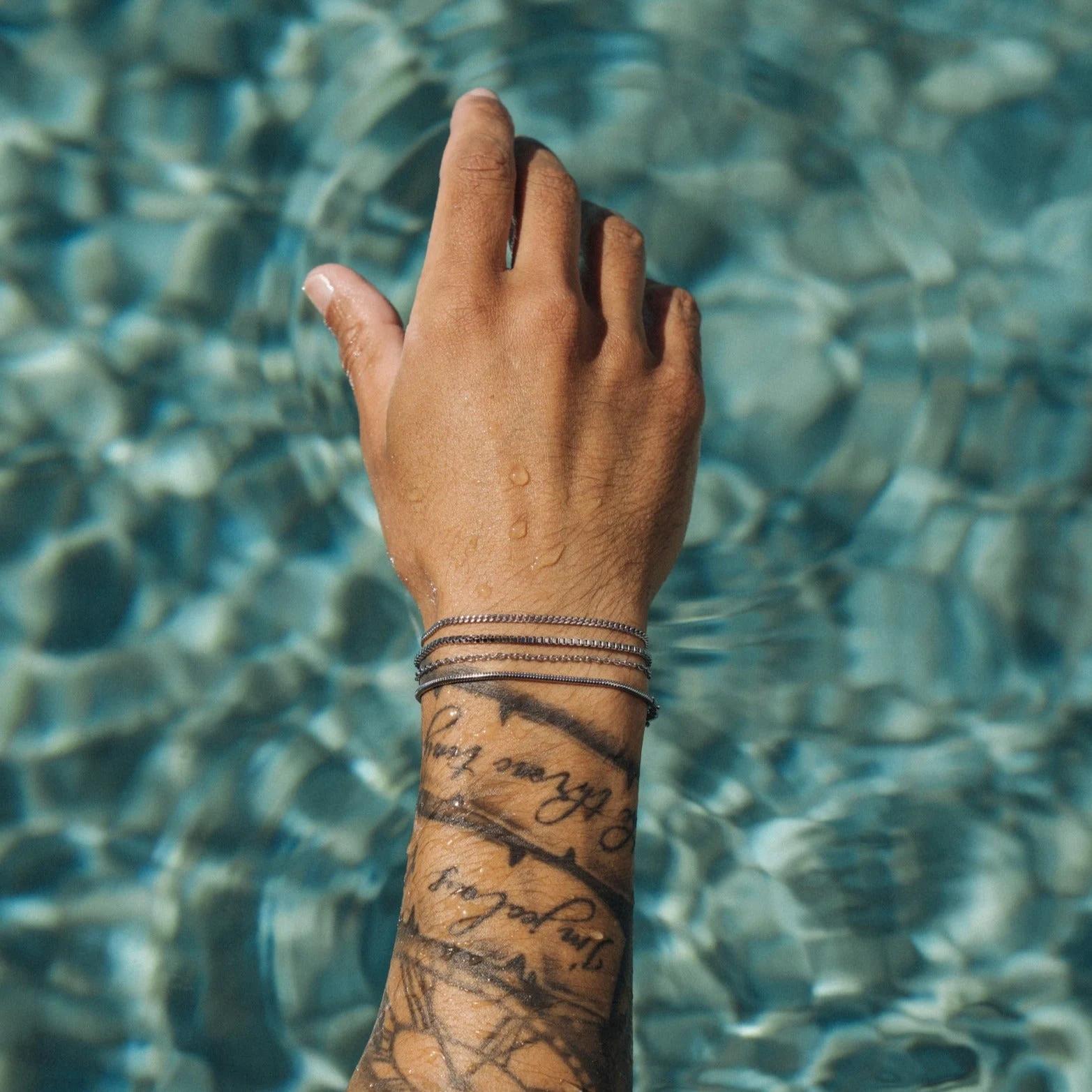 Gold Curb Chain Bracelet - (silver) 5