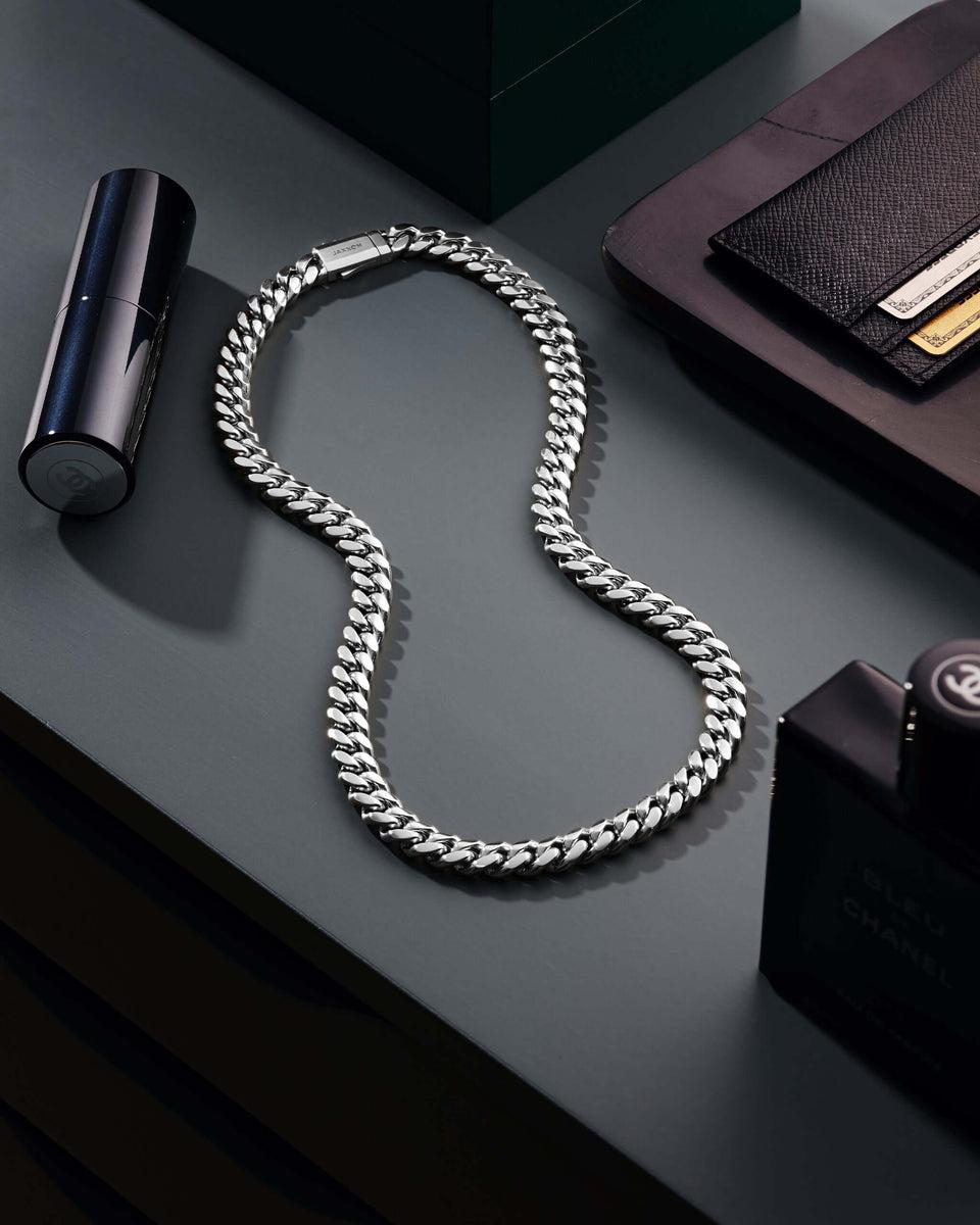 Wear What
You're Worth