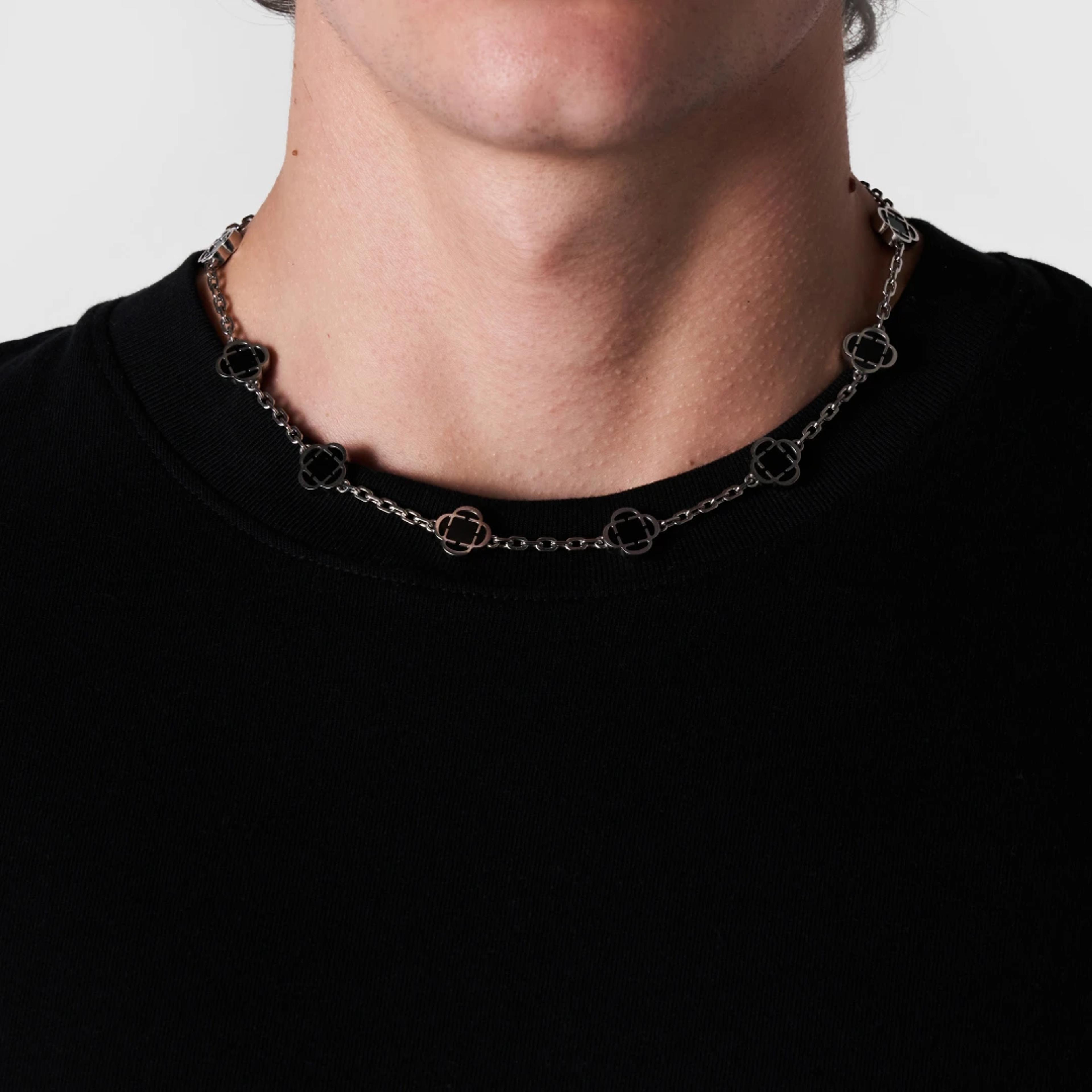 Azure Clover Chain - Black 1