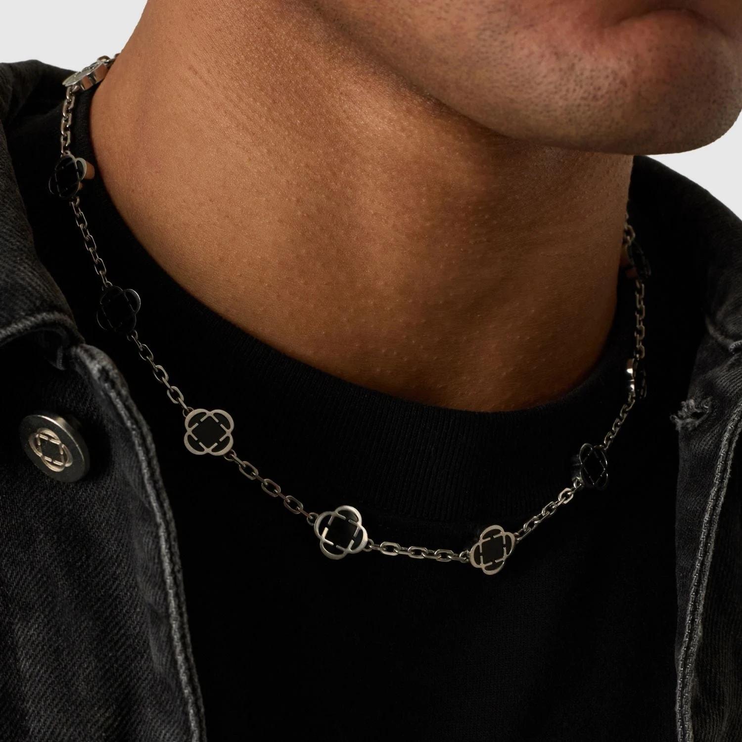 Azure Clover Chain - Black 5