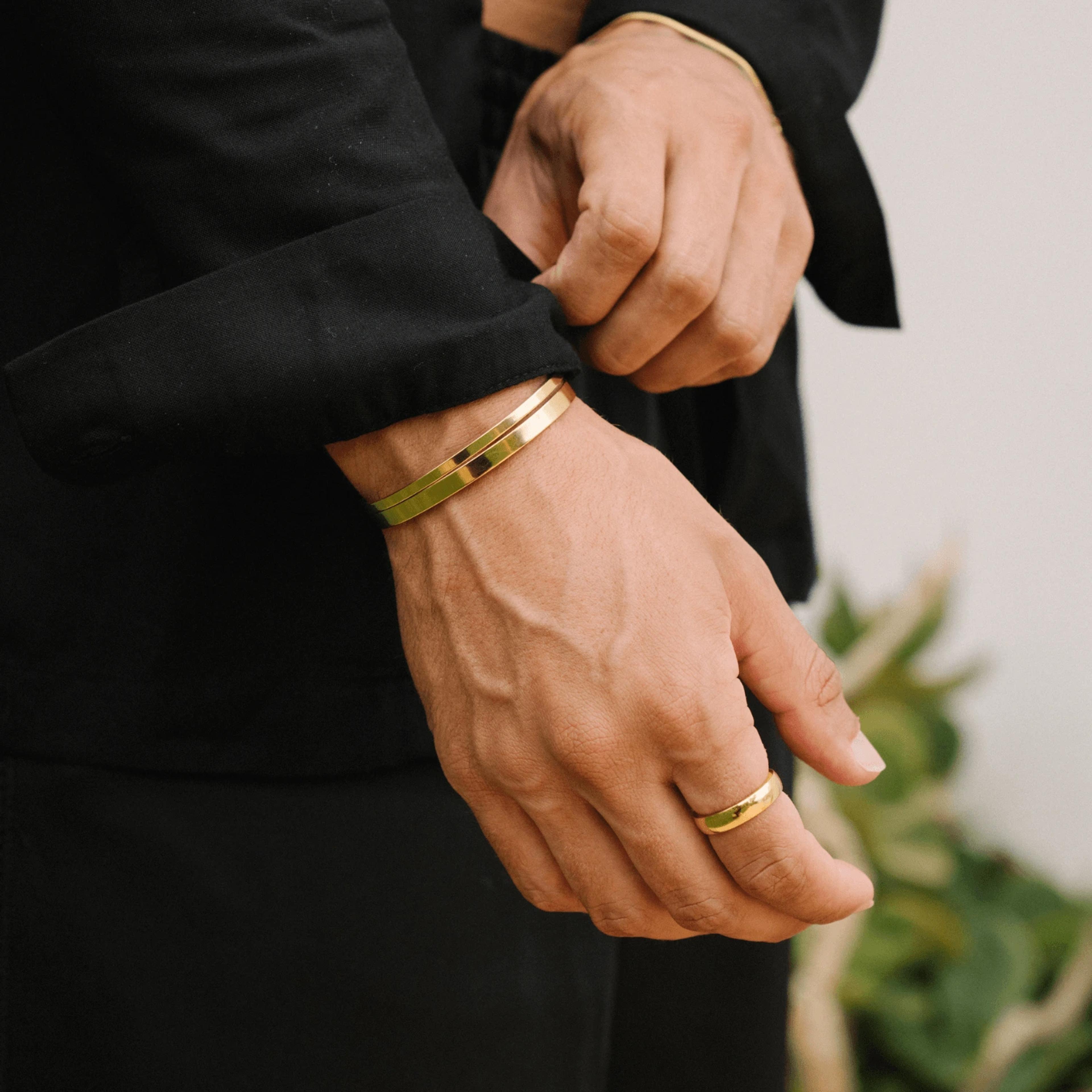 Ethereal Cuff Bracelet - (gold) 3