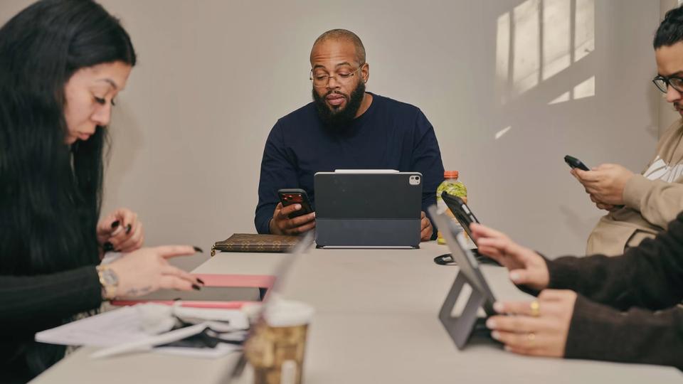The Intelligent Business Phone for Affordable Housing: How Beside Helps Avery Handle 125 Calls a Day and Protect Team Focus