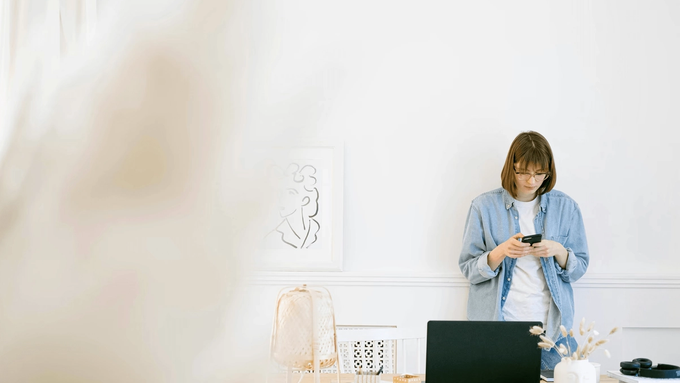 How to Use a Voice AI Phone Call Assistant to Boost Productivity