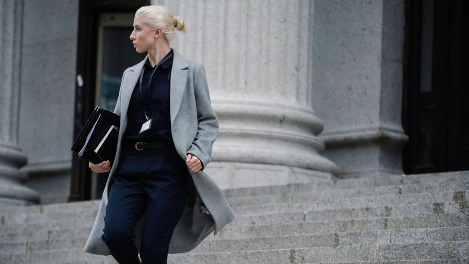 Answering Service for Law Firms: What It Can Answer, and What You Still Have to Do