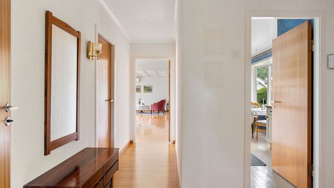 Answering Service for Property Management: What Independent Landlords Actually Need