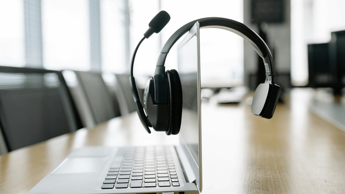 VoIP Vs Landline: How Business Communication Has Evolved