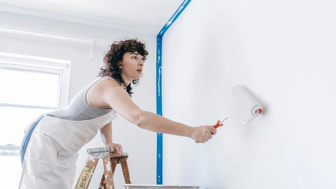 Answering Service for Painters: Turning the Call You Can't Take Into a Booked Estimate