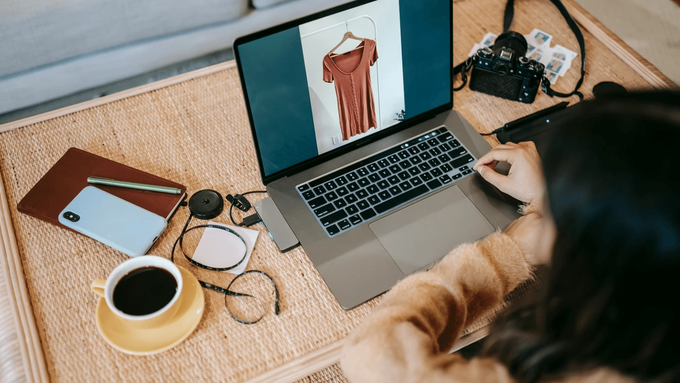 The 7 Best Uses of Conversational AI in Ecommerce Today