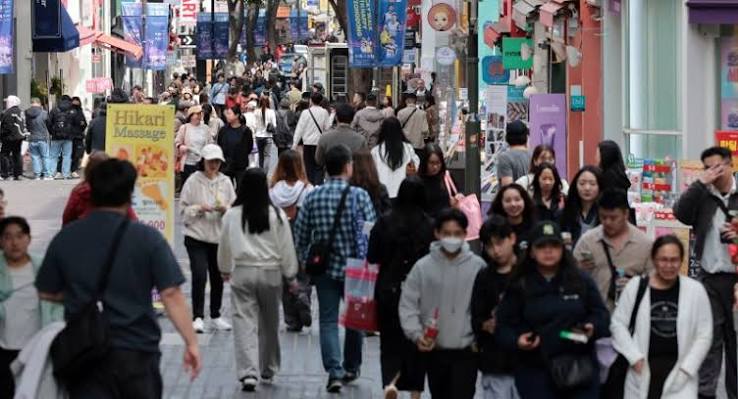 Seongsu Is Growing Up: Pop-Ups Are Giving Way to Permanent Flagship Stores