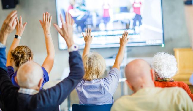 sang og bevegelse til skjerm