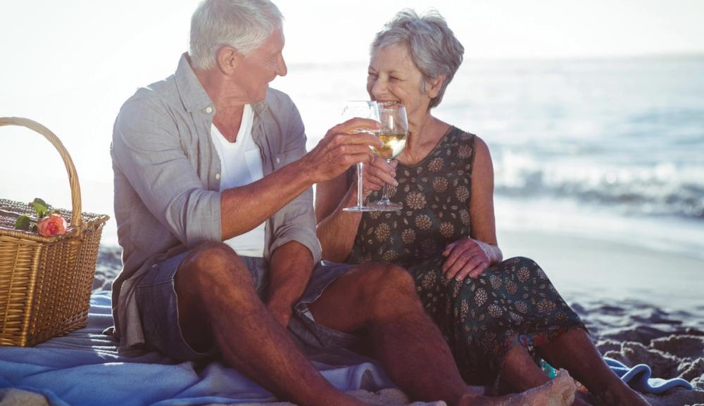 Par skåler på stranda