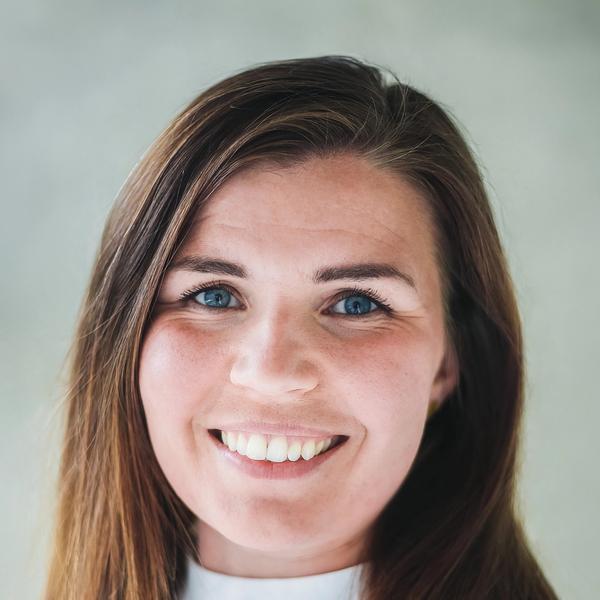 Portrett Karoline Gjertsen