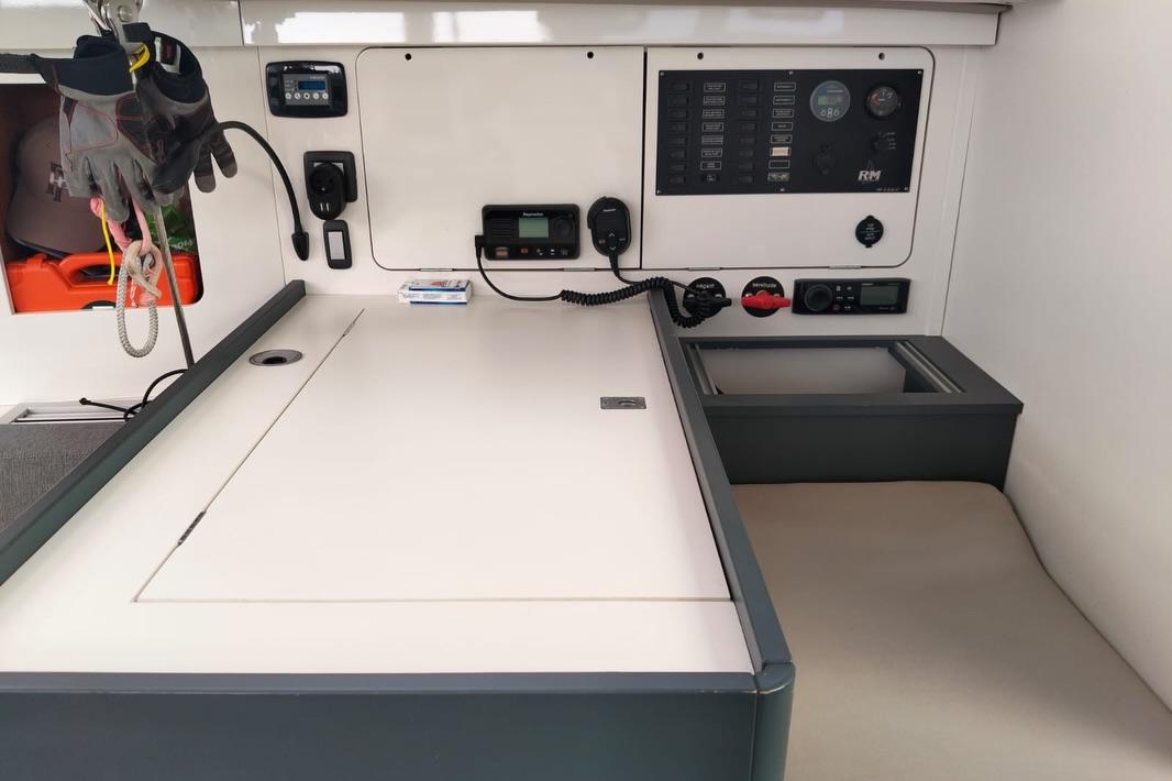 2017 RM YACHTS 1270