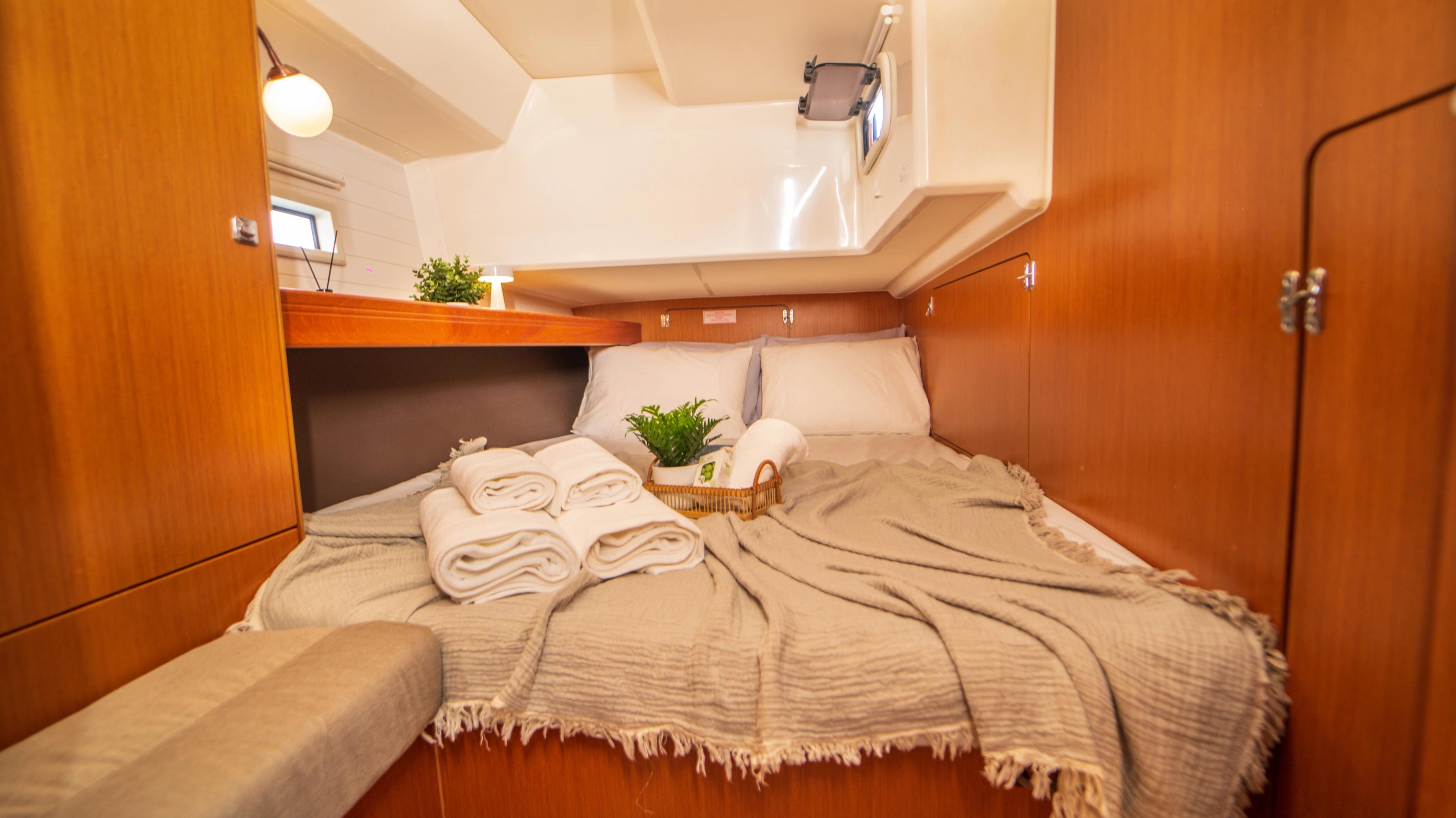 2016 BAVARIA CRUISER 46