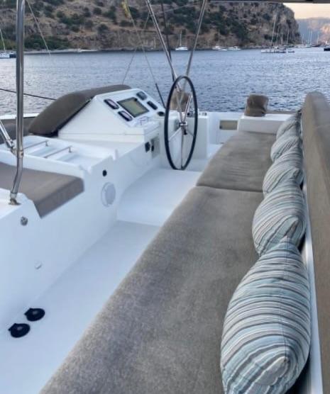 2015 LAGOON 450 F