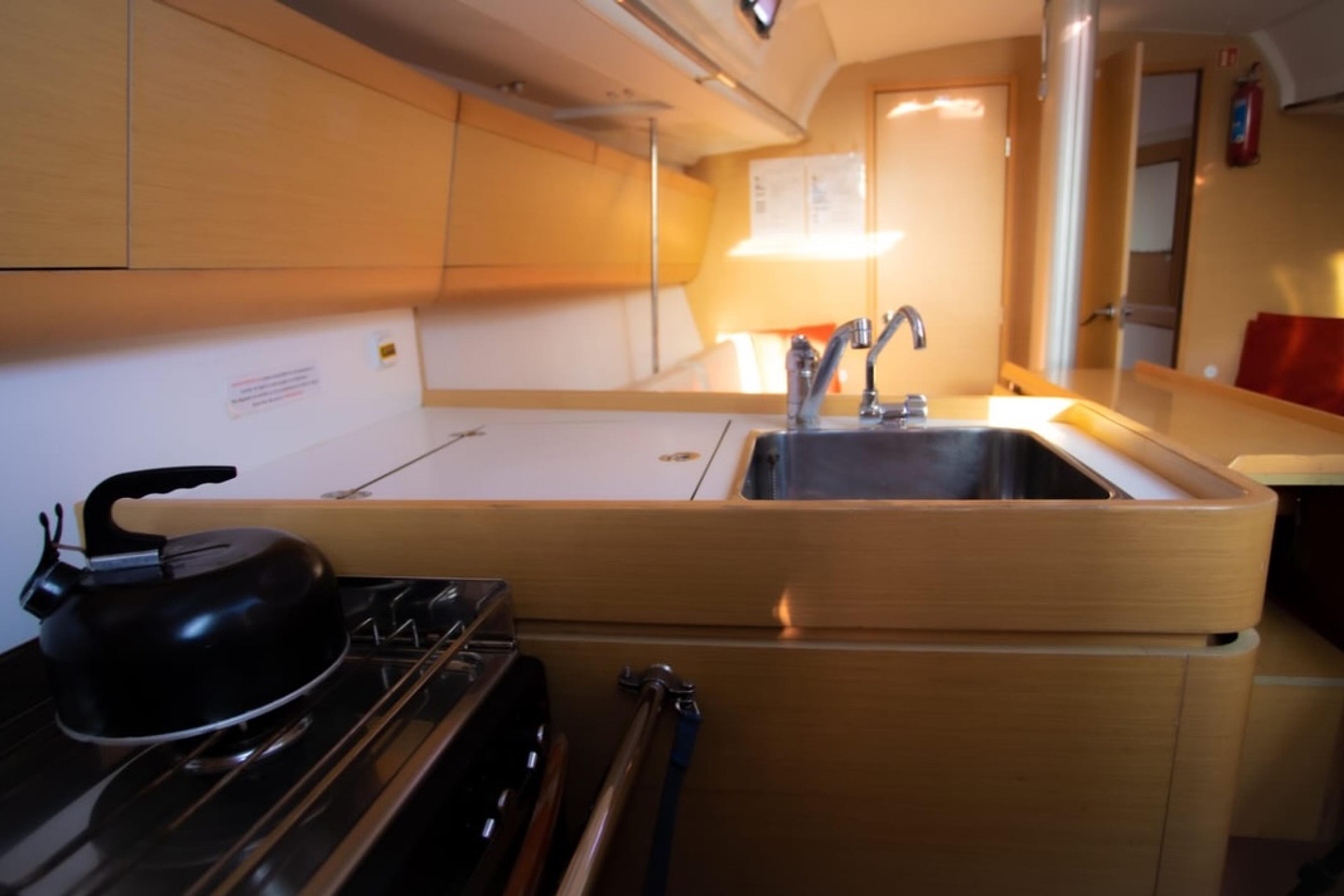 2012 BENETEAU FIRST 40