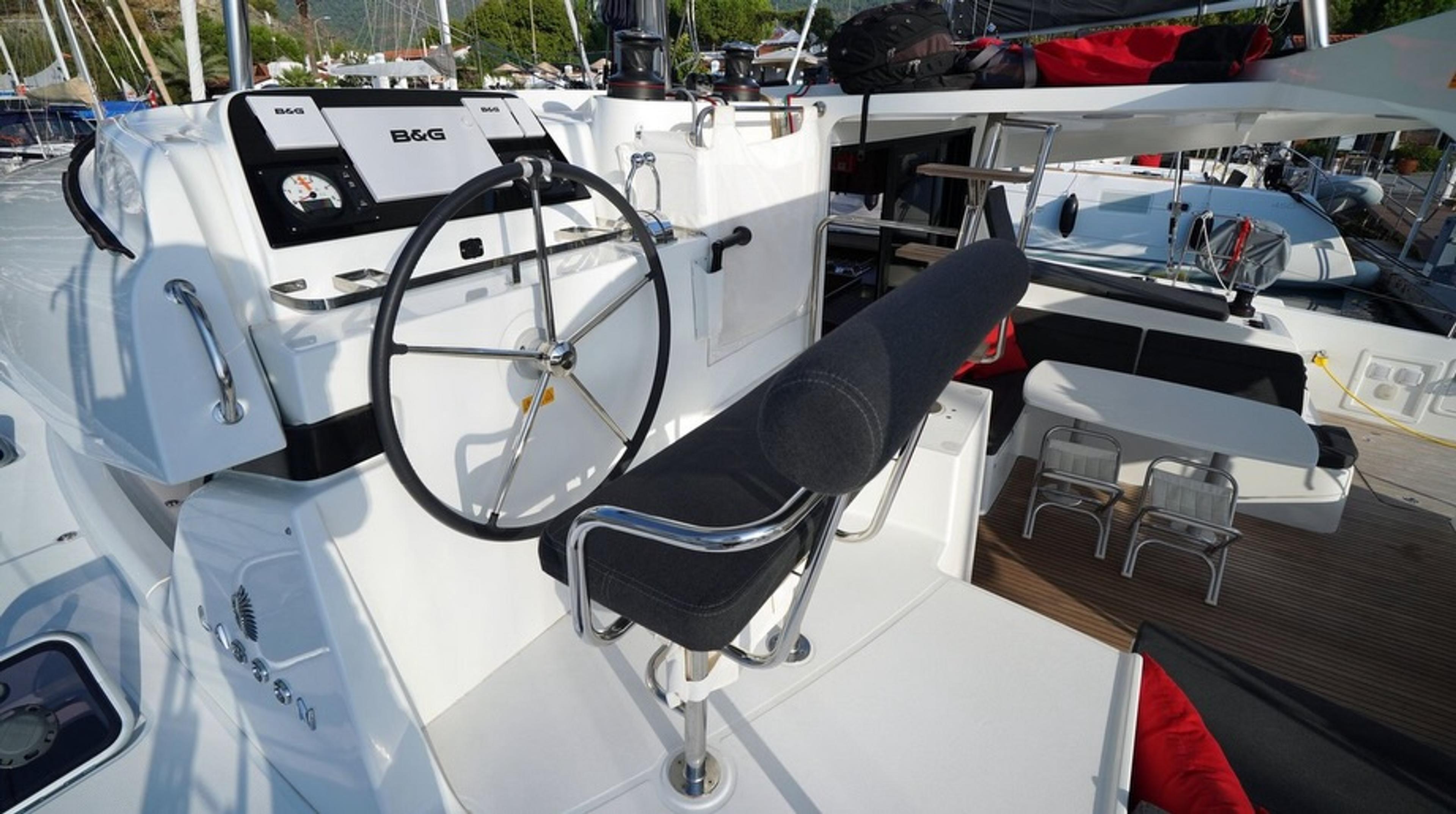 2019 LAGOON 42