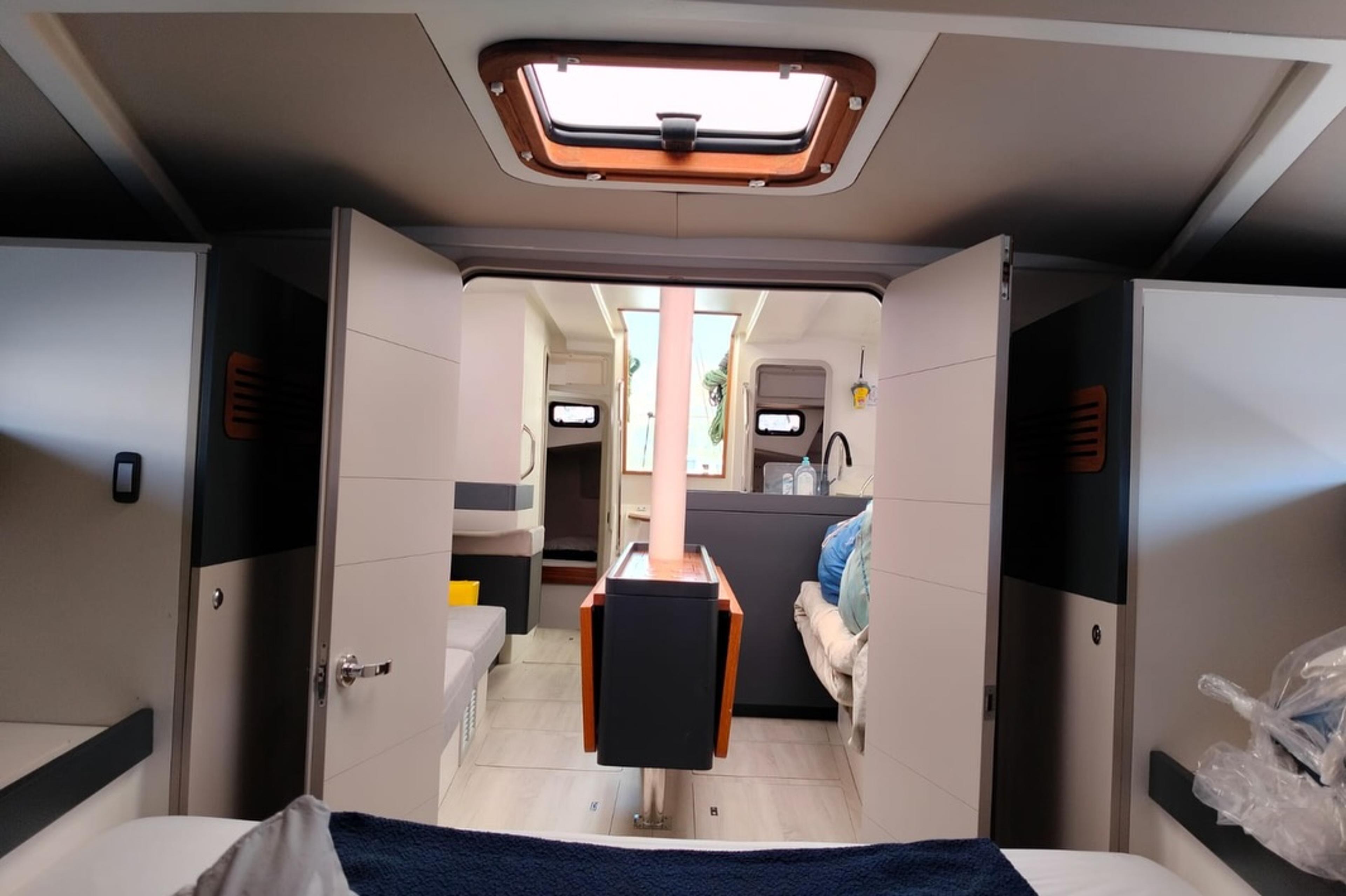 2017 RM YACHTS 1270