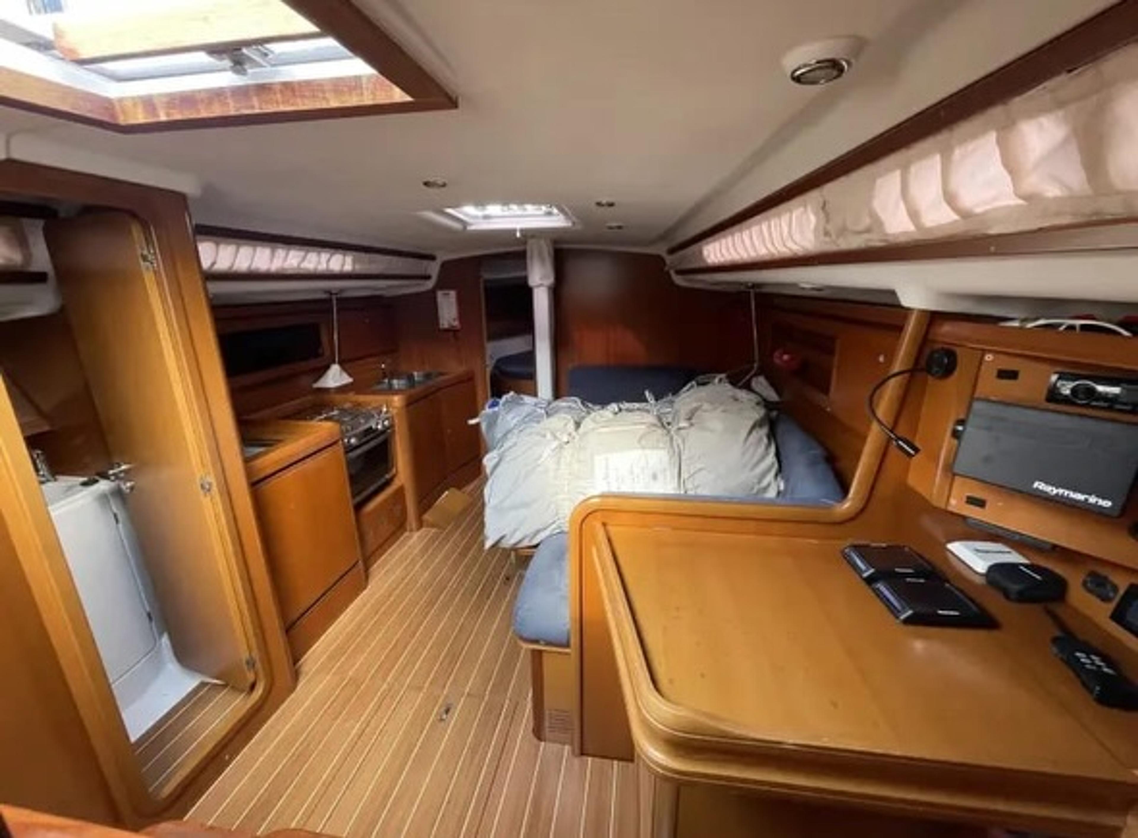 2006 Grand Soleil 37 B&C