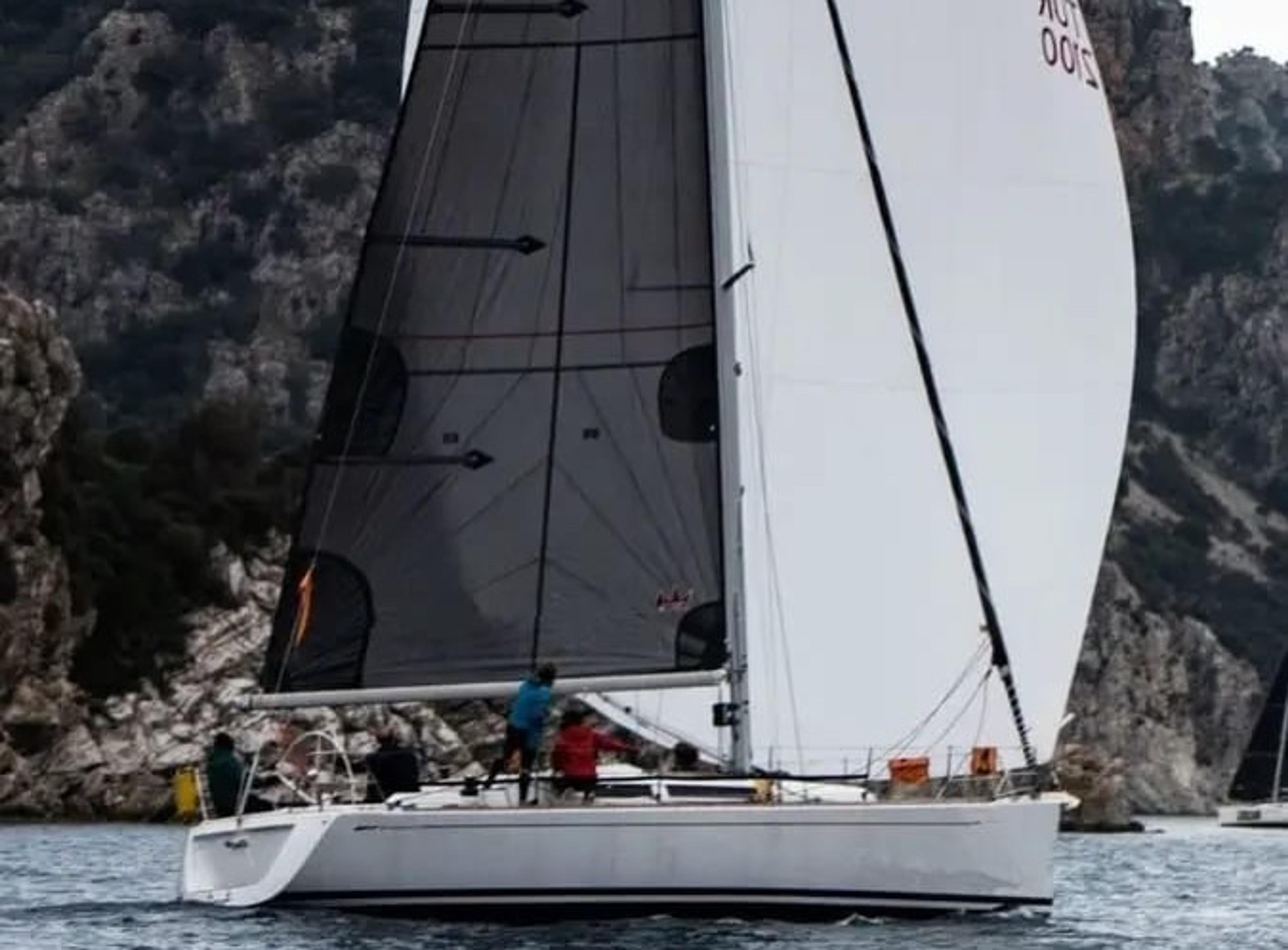 2006 Grand Soleil 37 B&C