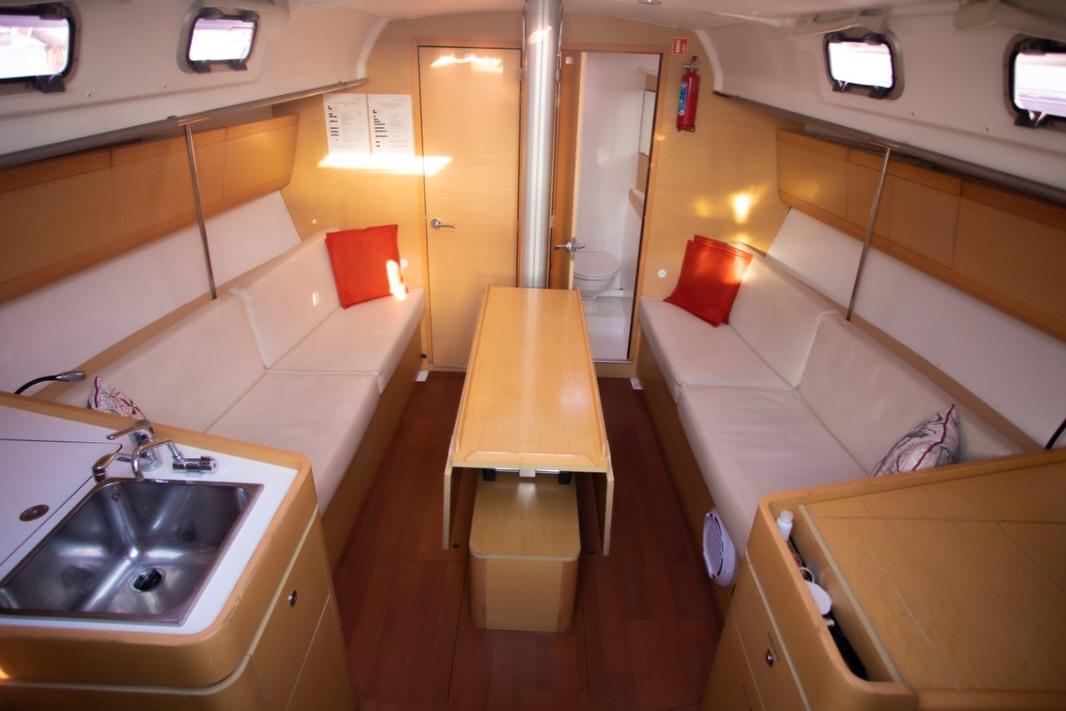 2012 BENETEAU FIRST 40