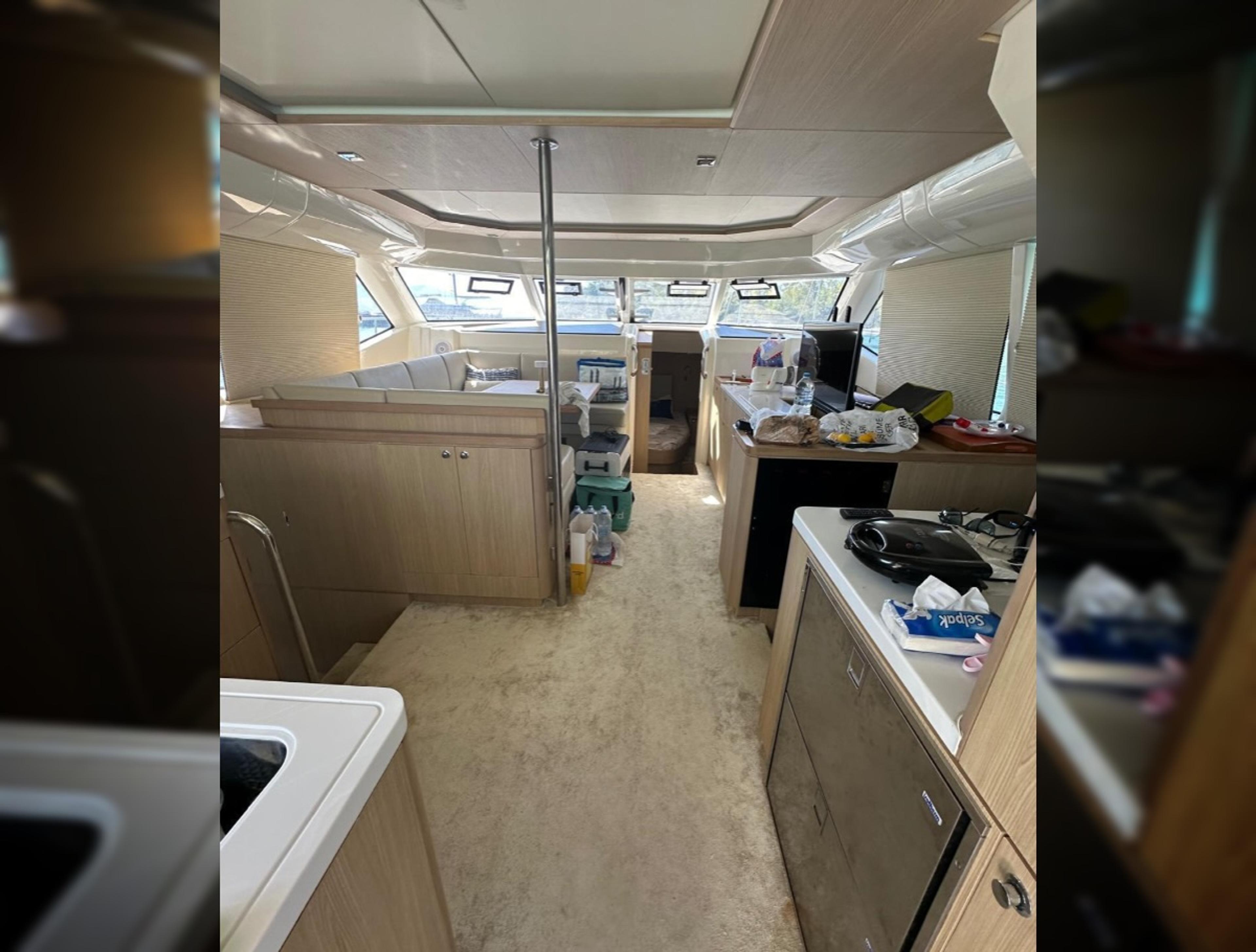 2021 AQUILA 44 POWER CATAMARAN