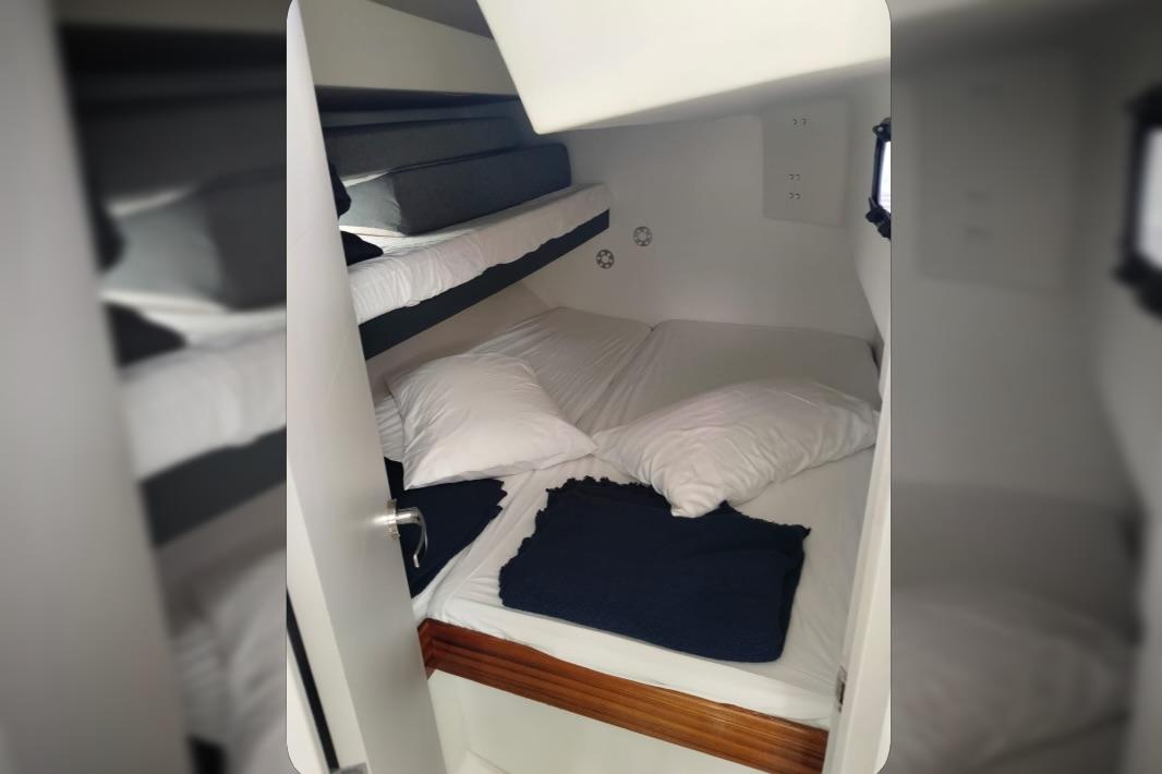 2017 RM YACHTS 1270