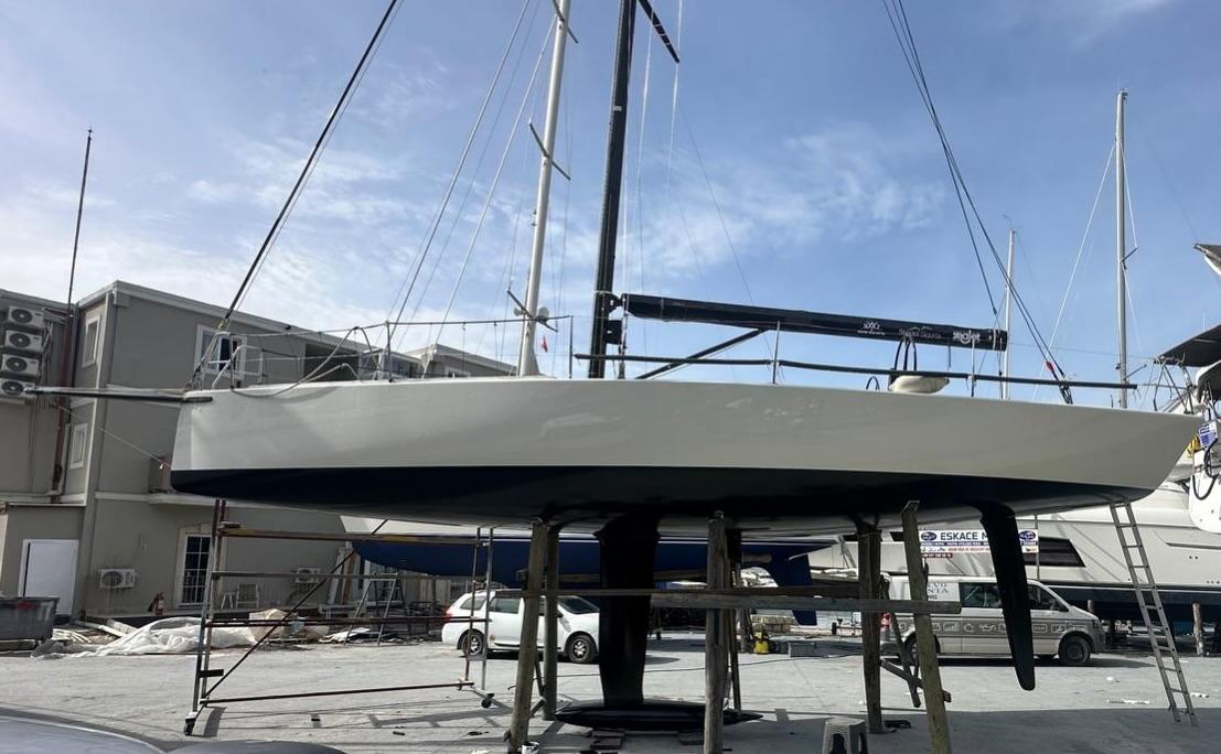 2013 BOLT 37