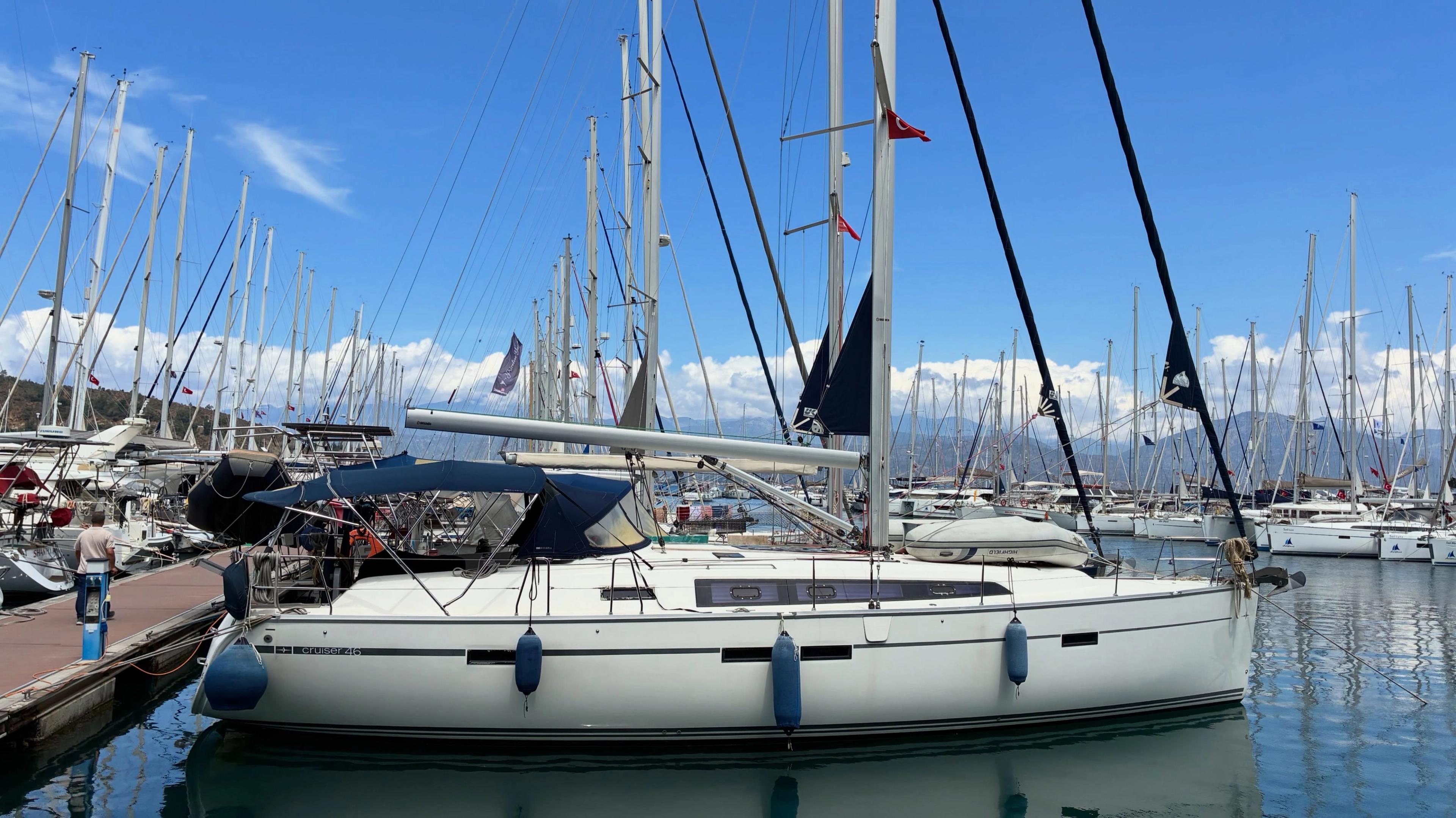 2016 BAVARIA CRUISER 46