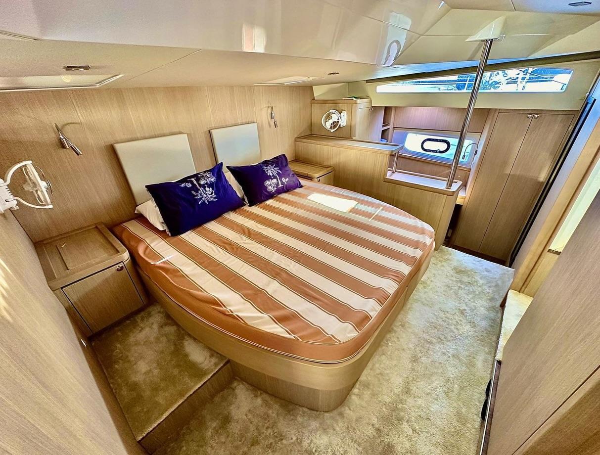 2021 AQUILA 44 POWER CATAMARAN