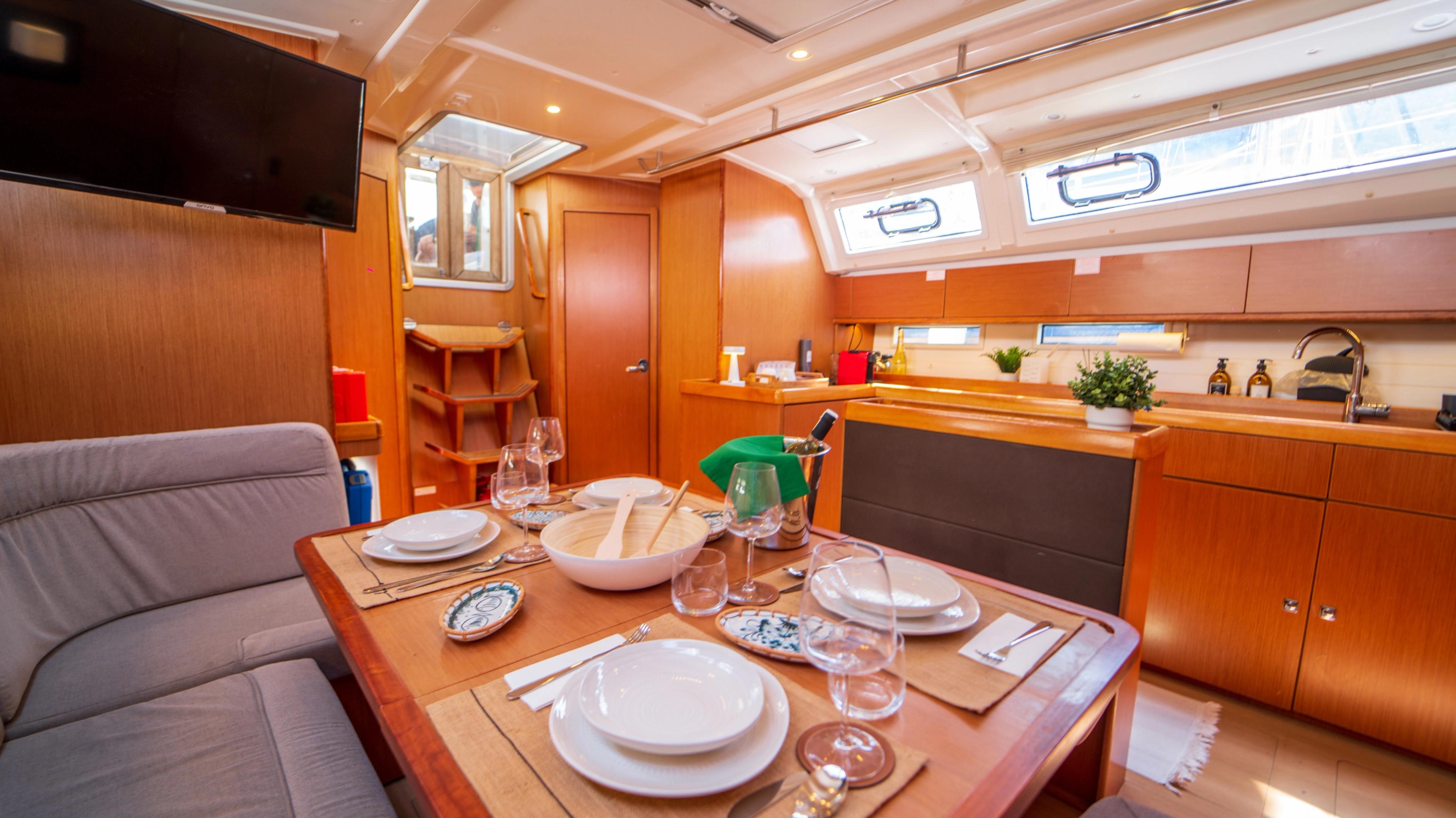 2016 BAVARIA CRUISER 46