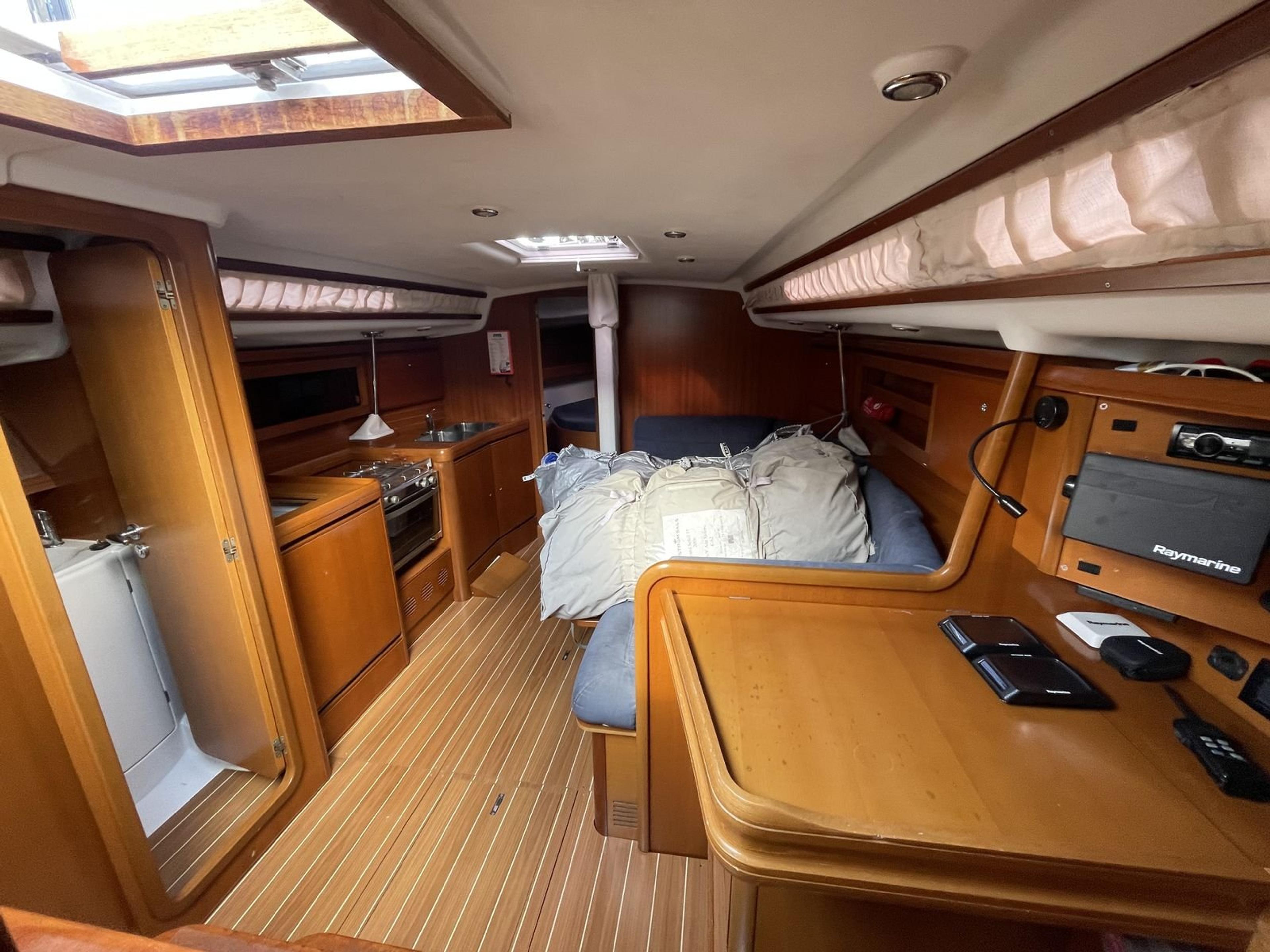 2006 Grand Soleil 37 B&C