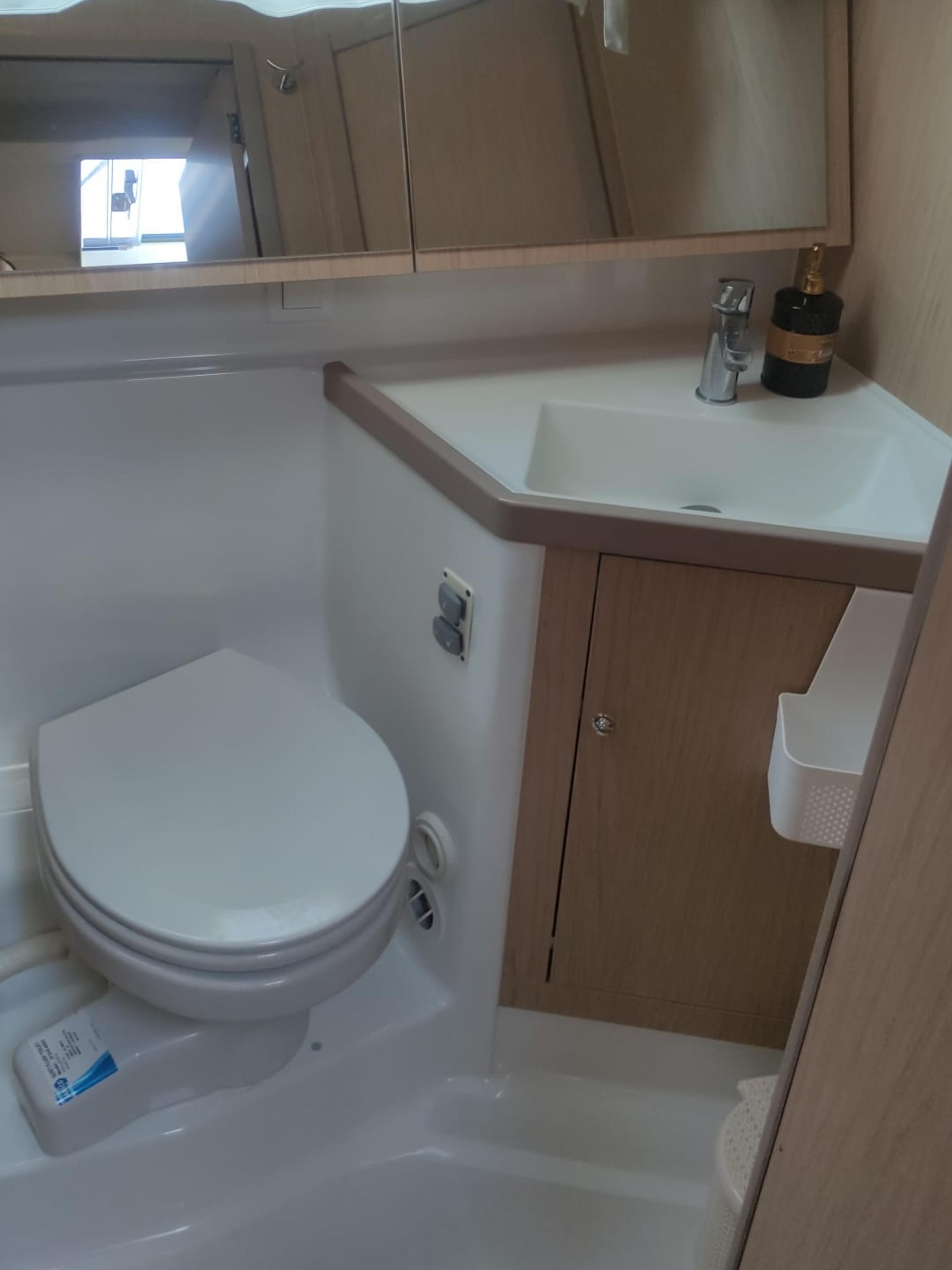 2018 BENETEAU OCEANIS 41.1