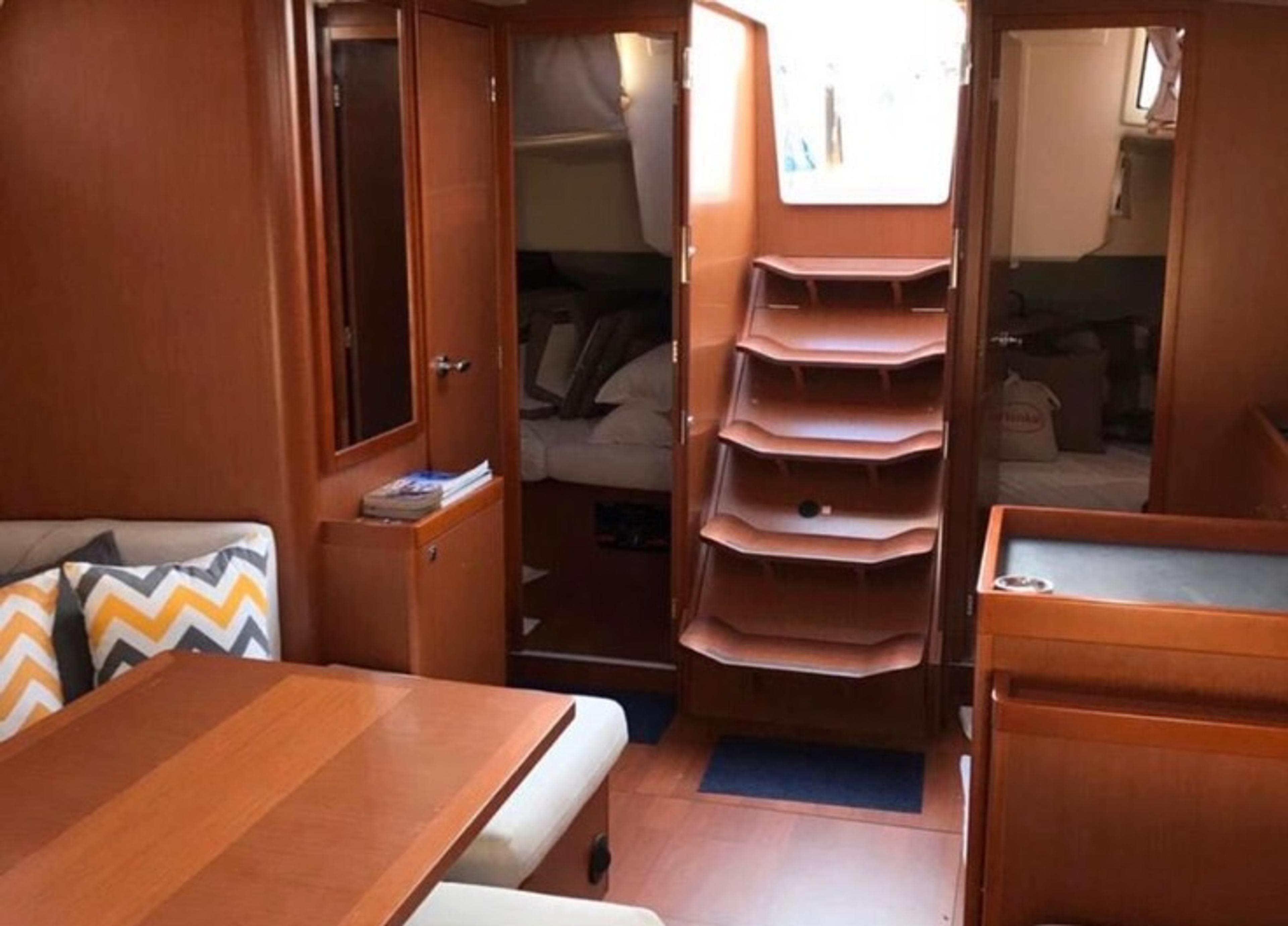 2013 Beneteau Oceanis 45