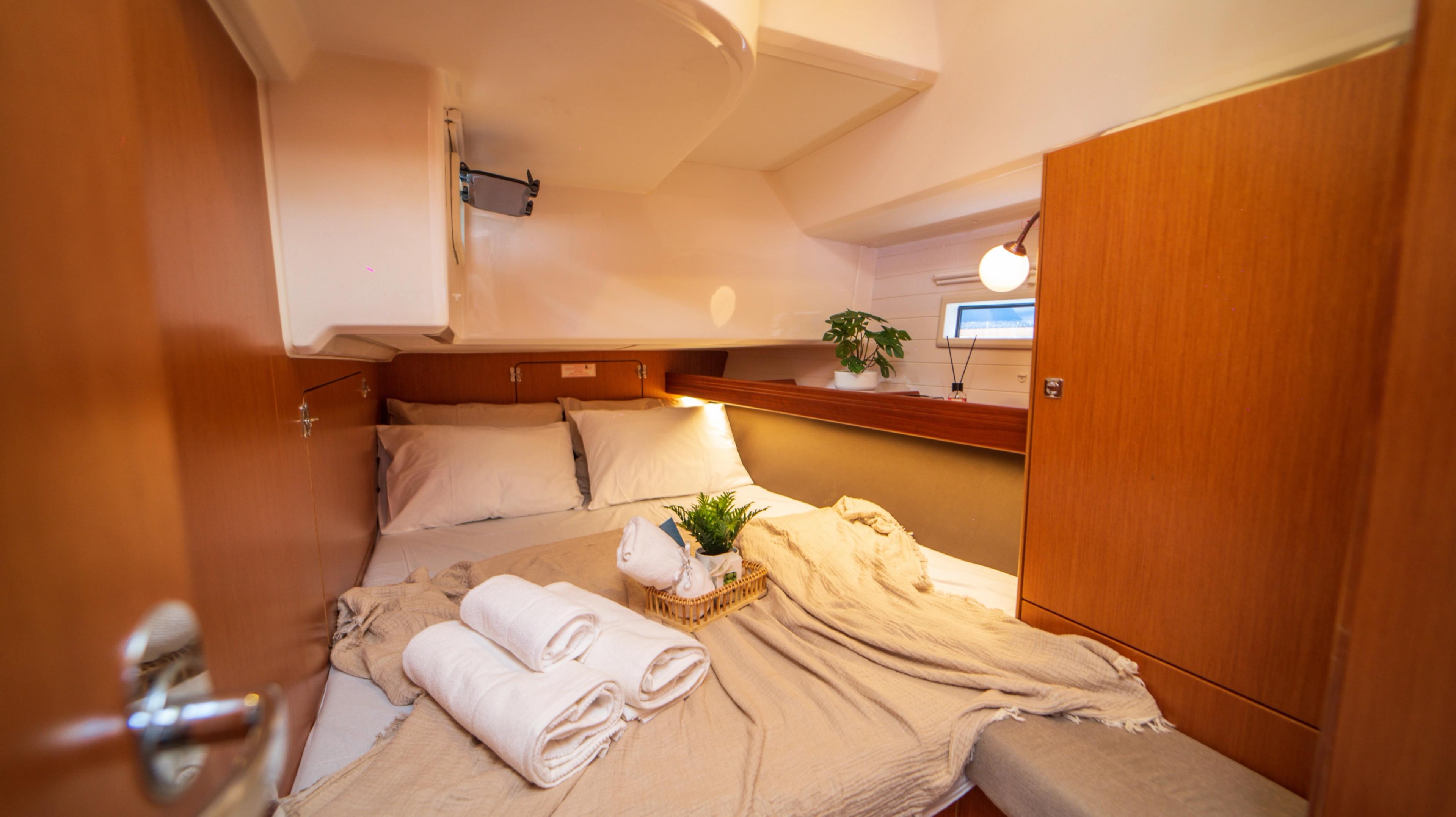 2016 BAVARIA CRUISER 46