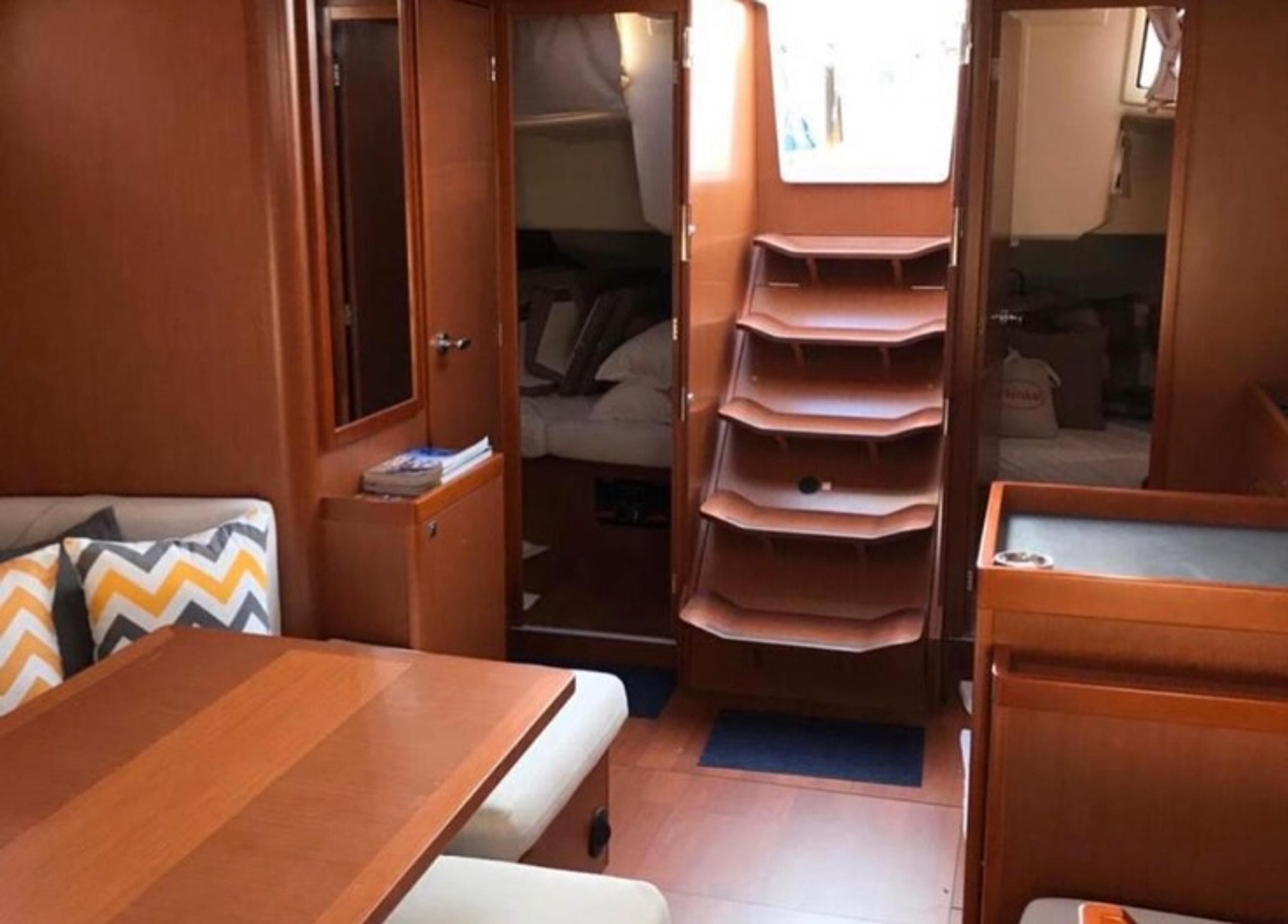 2013 Beneteau Oceanis 45