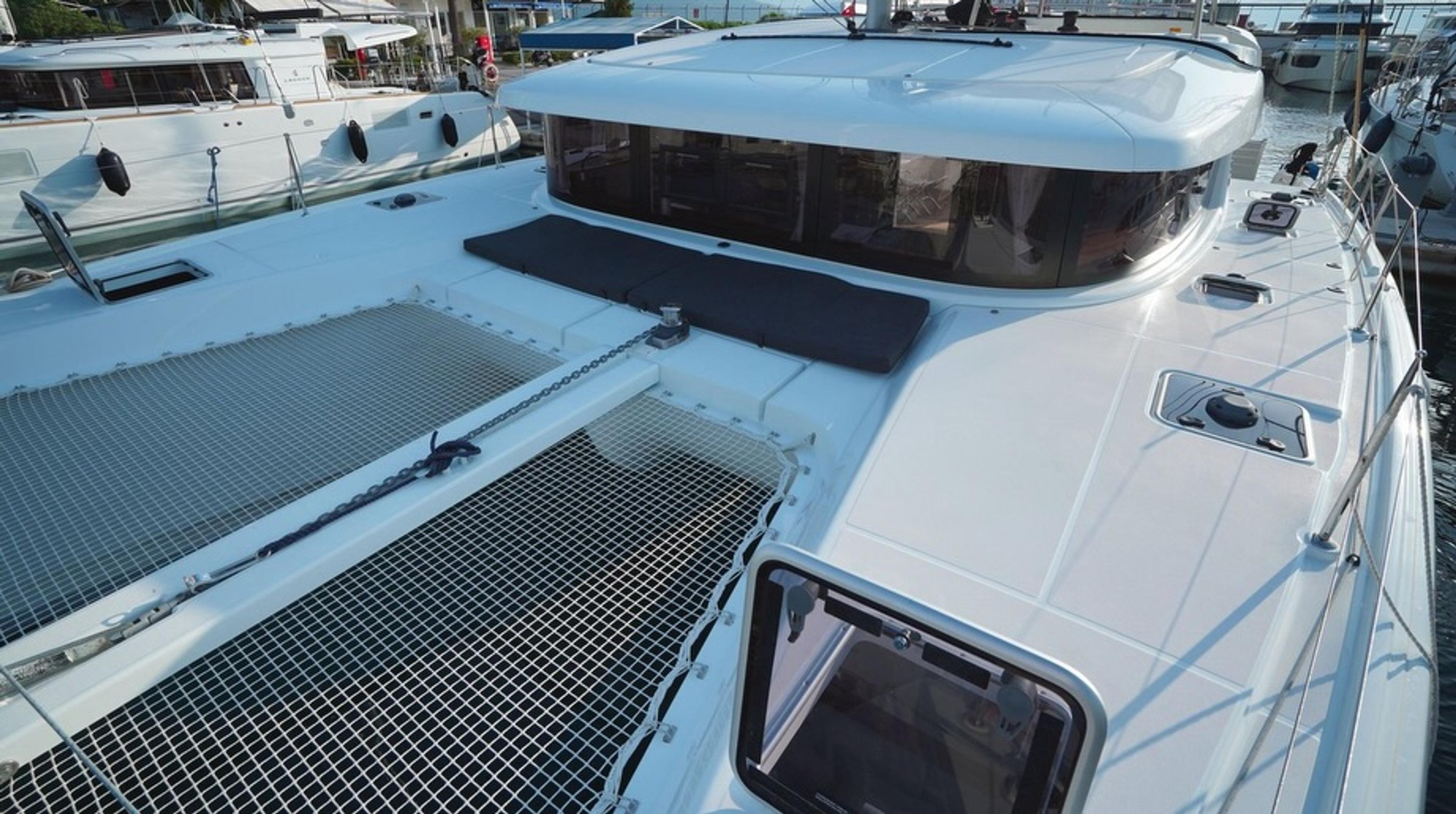 2019 LAGOON 42