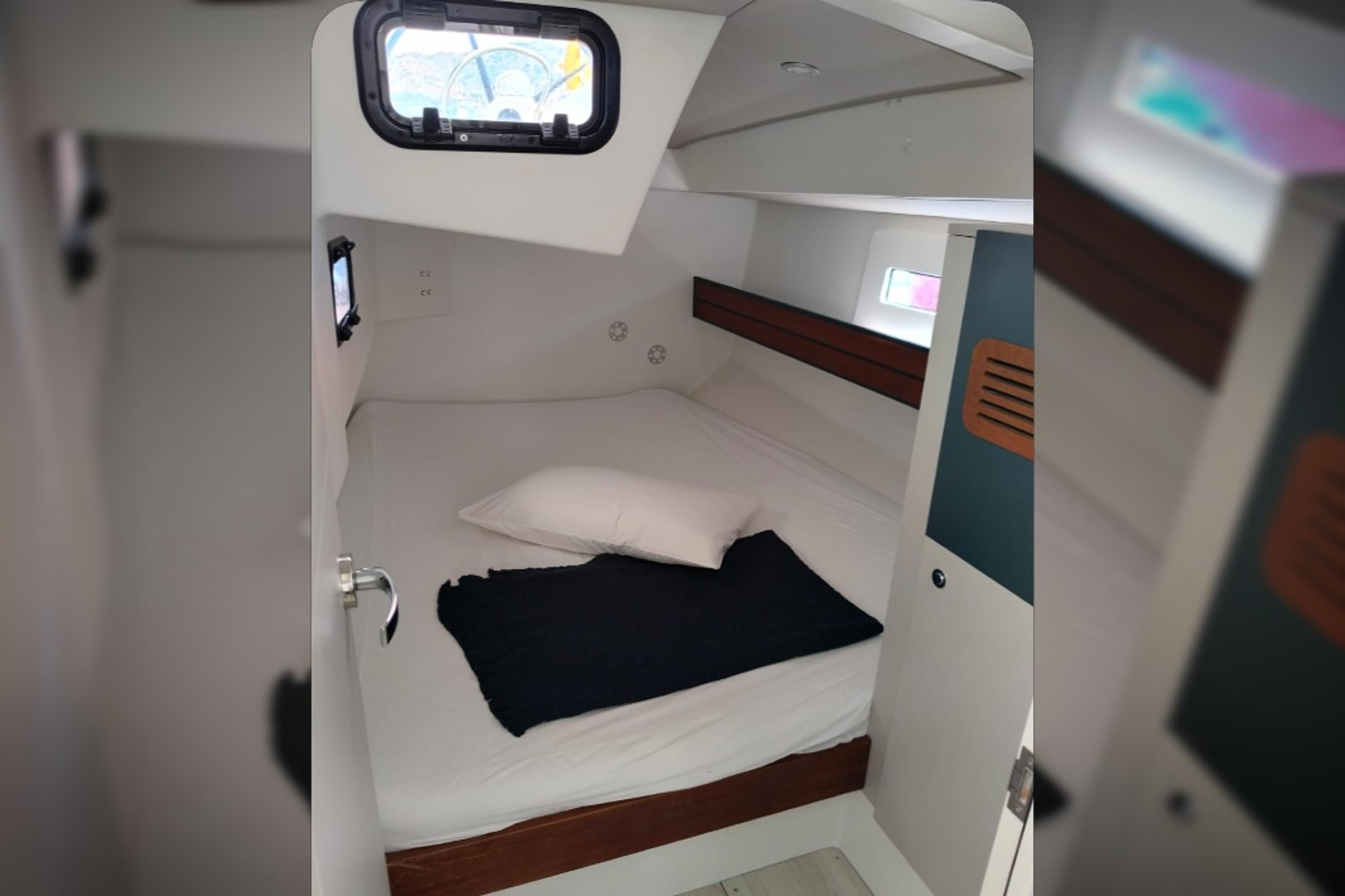 2017 RM YACHTS 1270