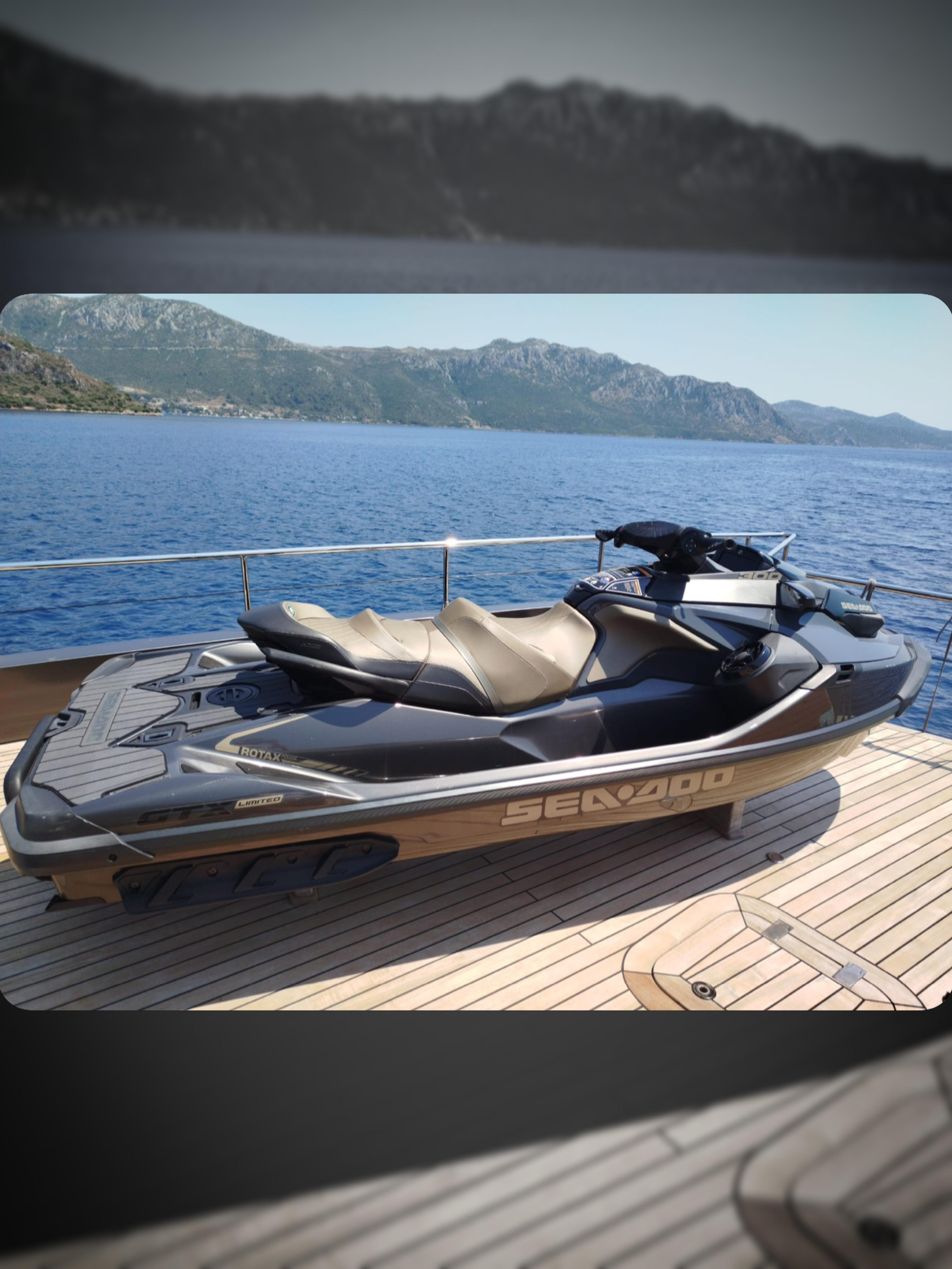 2022 Sea-Doo GTX Limited 300