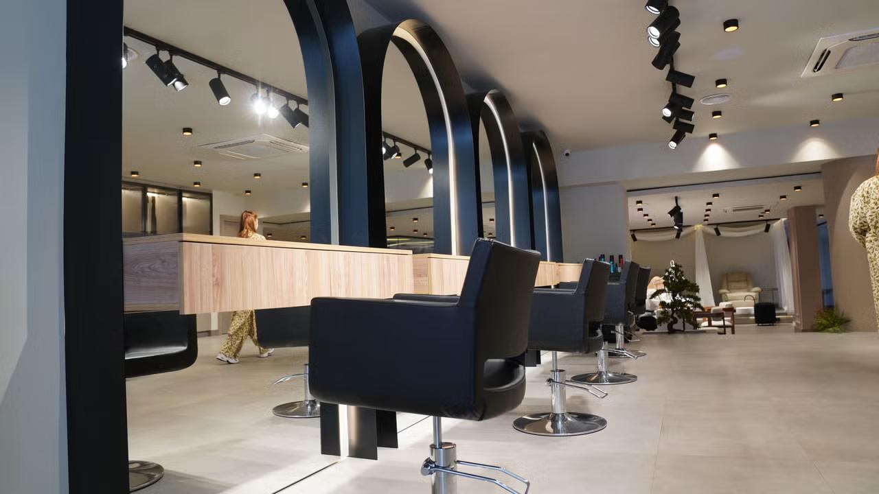 Salon de coiffure et institut de beauté 